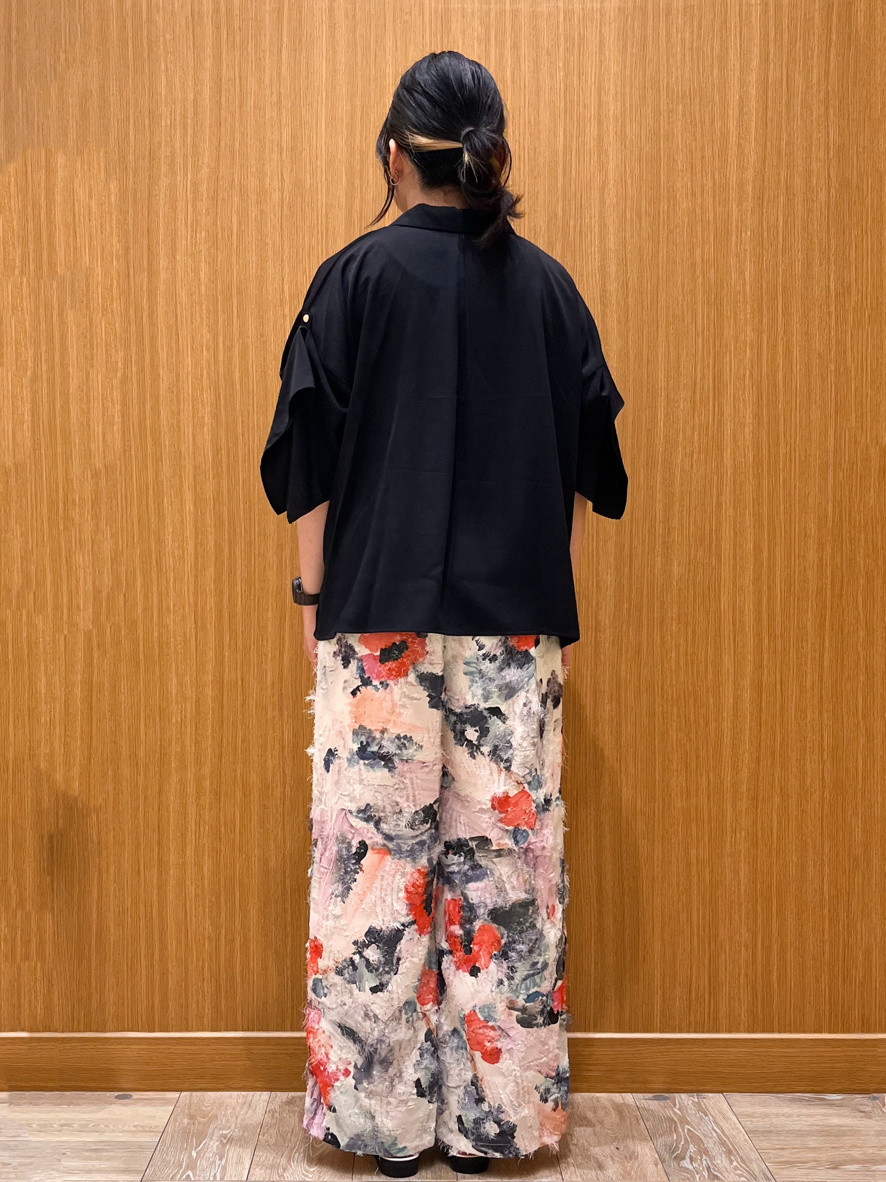 aさんの「OPAQUE.CLIP｜【UV／接触冷感／吸水速乾／】タックスリーブスキッパーブラウス《洗濯機OK》」を使ったコーディネート