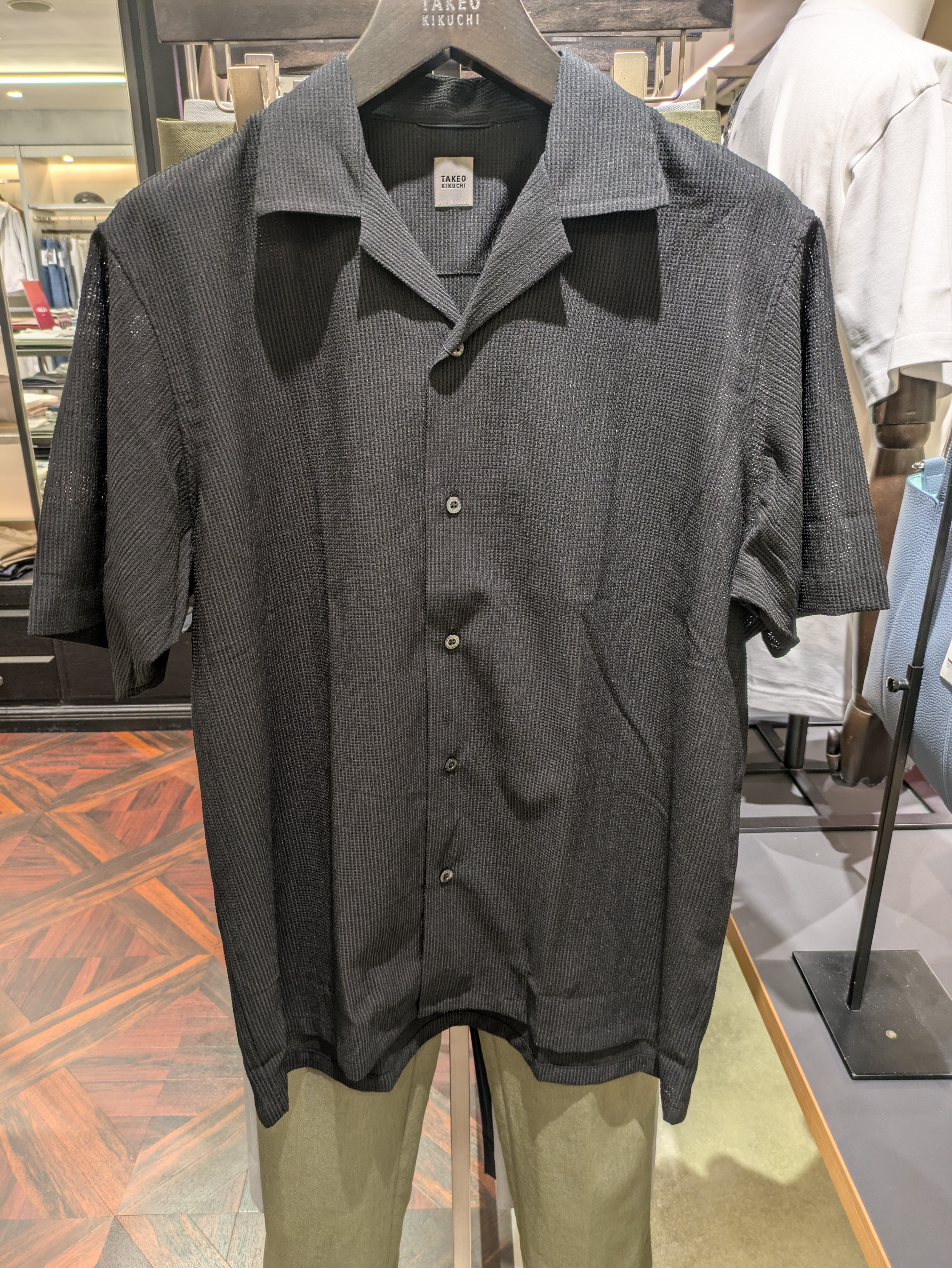 じゅんさんの「TAKEO KIKUCHI｜【通気性】トリコットサッカー オープンカラー シャツ」を使ったコーディネート