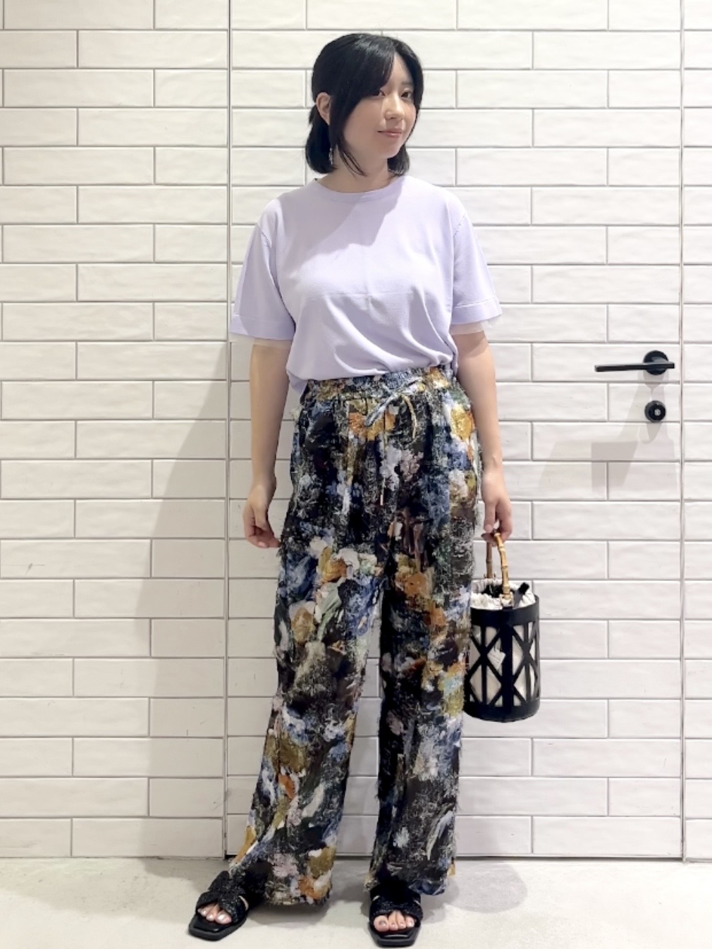 しおりさんの「OPAQUE.CLIP｜【UV／接触冷感／抗ピル】シアー＆レイヤード風さらりニット《洗濯機OK》」を使ったコーディネート