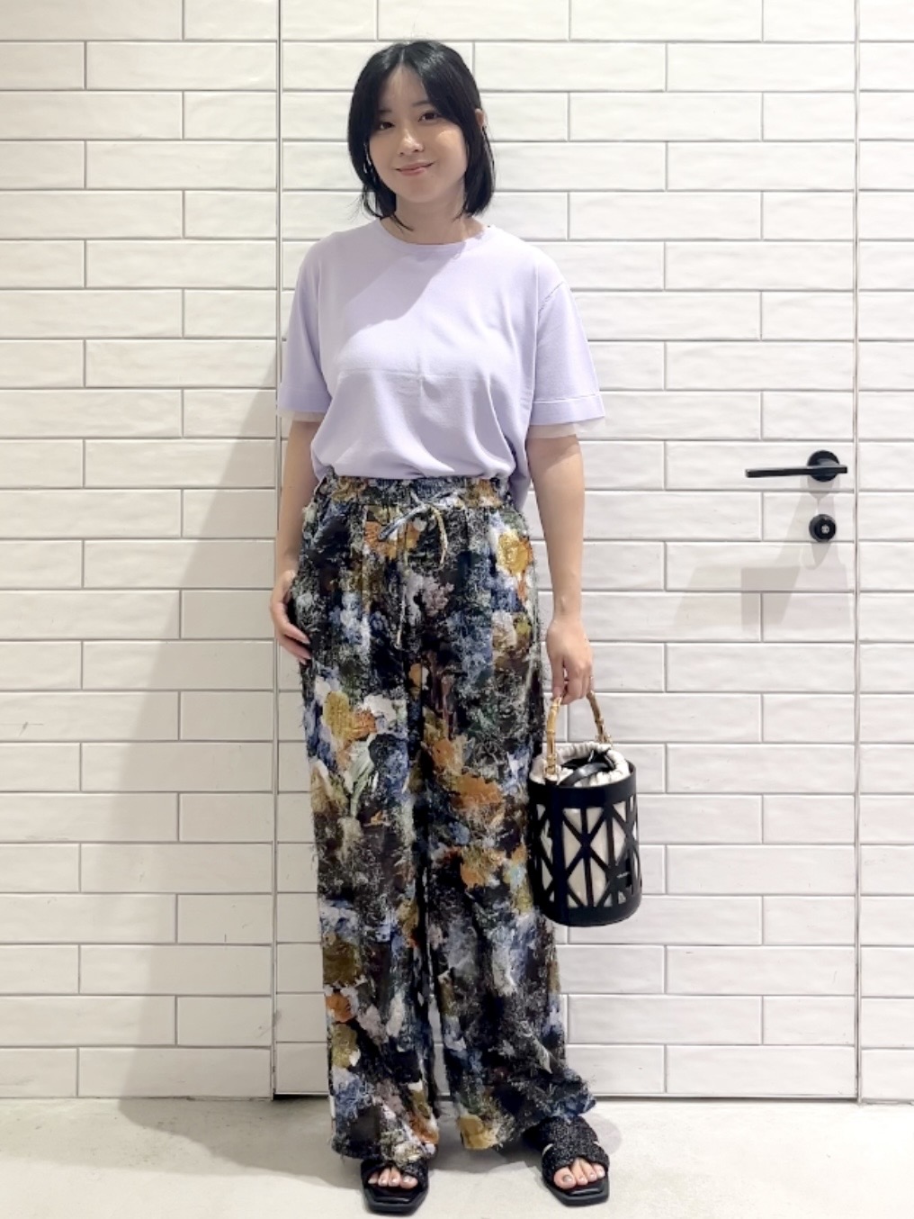しおりさんの「OPAQUE.CLIP｜【UV／接触冷感／抗ピル】シアー＆レイヤード風さらりニット《洗濯機OK》」を使ったコーディネート