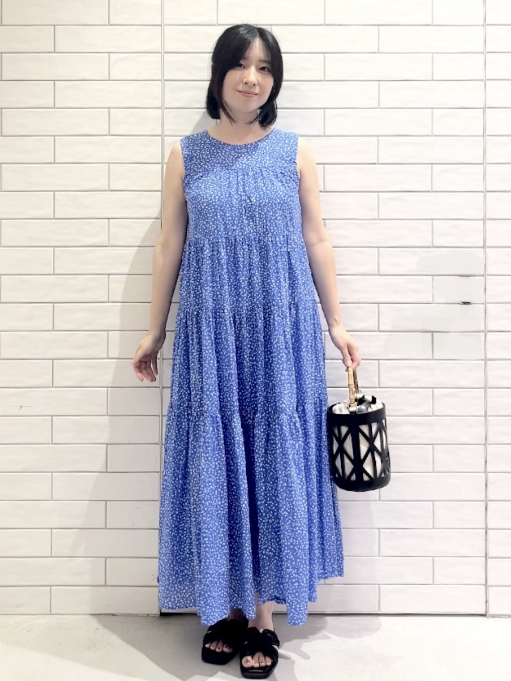 しおりさんの「OPAQUE.CLIP｜【UV／接触冷感】Vネックリラクシーニットカーディガン《洗濯機OK／抗ピル》」を使ったコーディネート