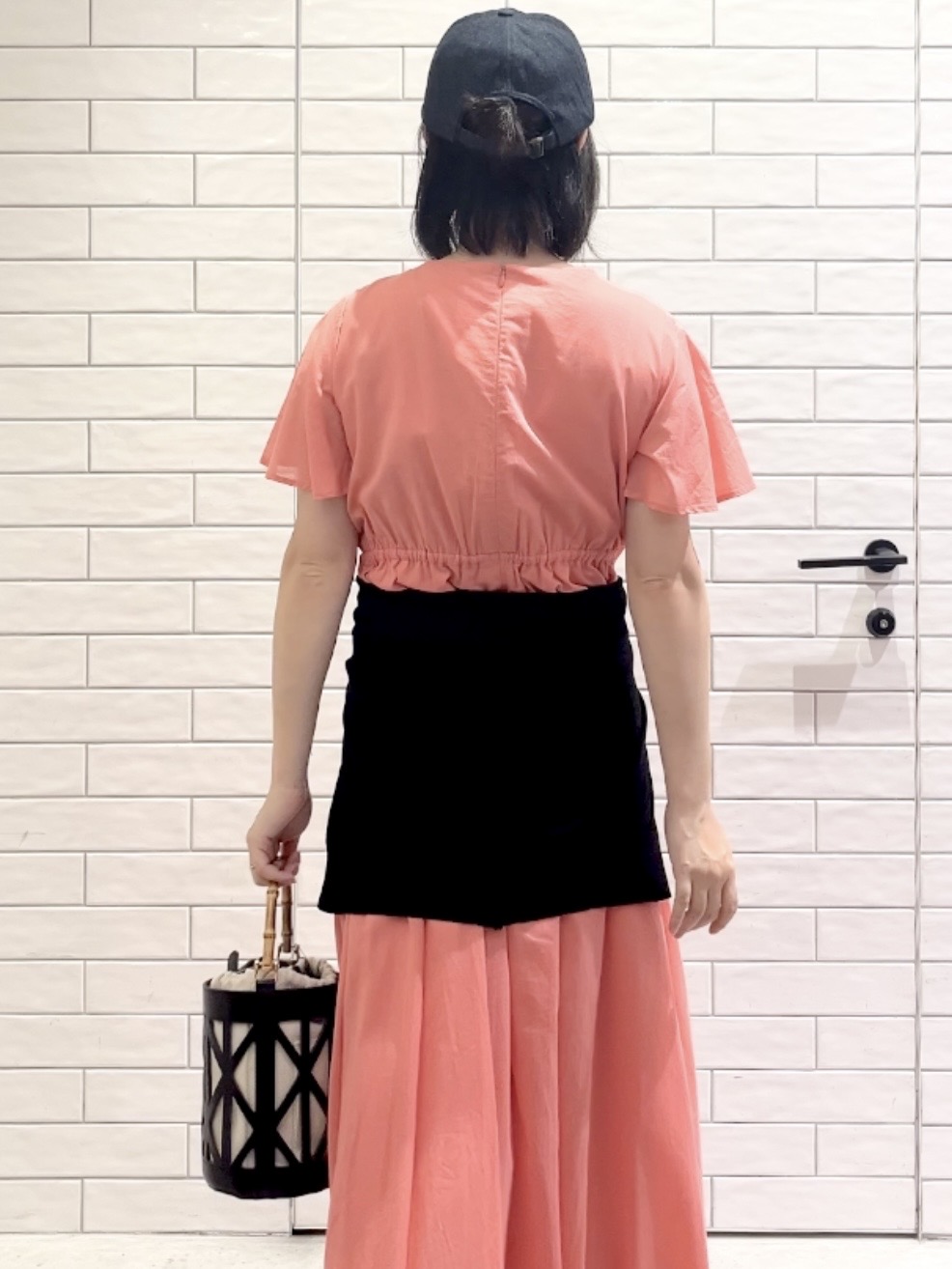 しおりさんの「OPAQUE.CLIP｜【UV／接触冷感】Vネックリラクシーニットカーディガン《洗濯機OK／抗ピル》」を使ったコーディネート