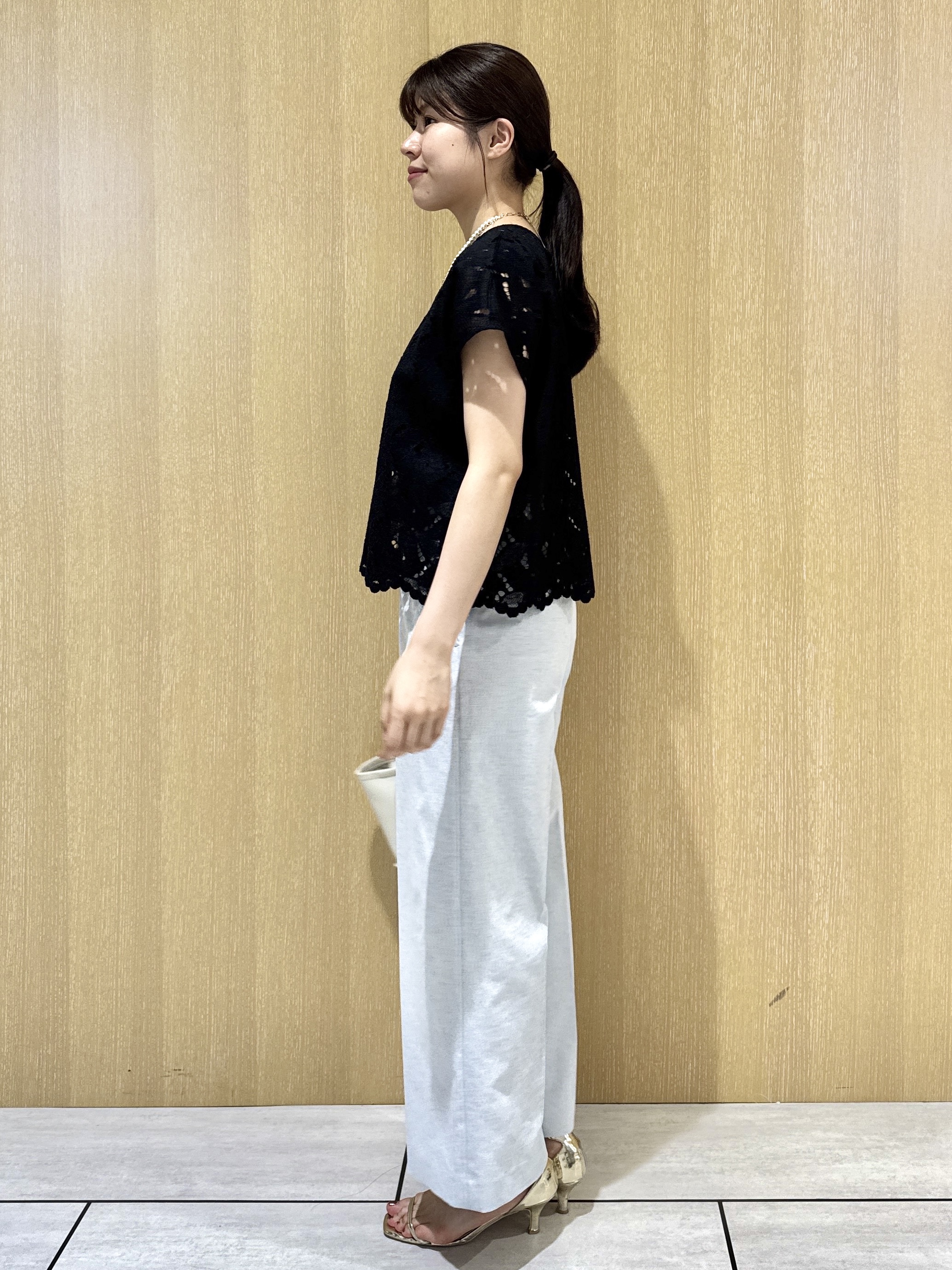 nanaさんの「UNTITLED｜【セットアップ可能】リーフレースブラウス」を使ったコーディネート