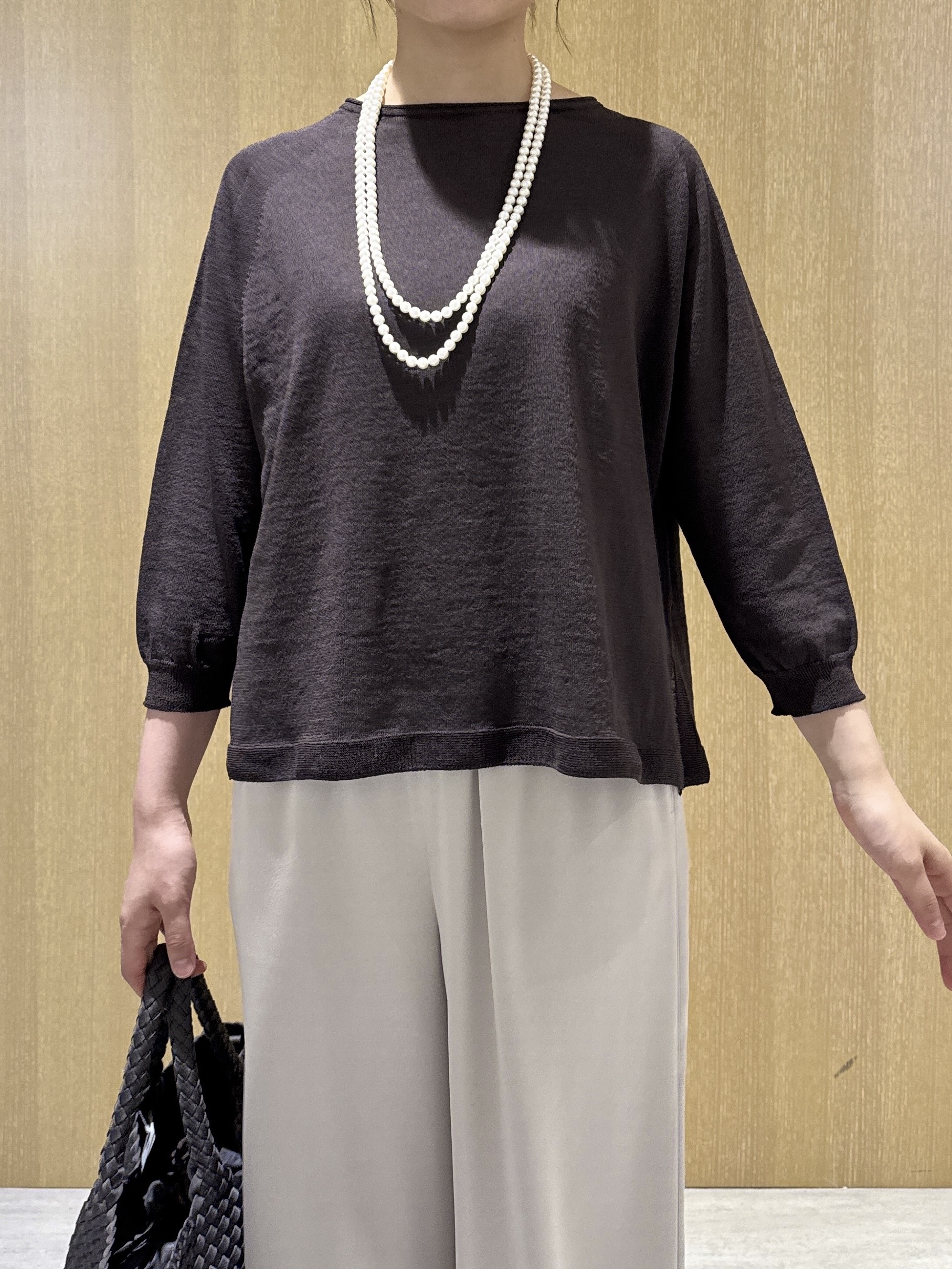 nanaさんの「UNTITLED｜【ゆったり/リラクシー】リネンボートネックプルオーバー」を使ったコーディネート