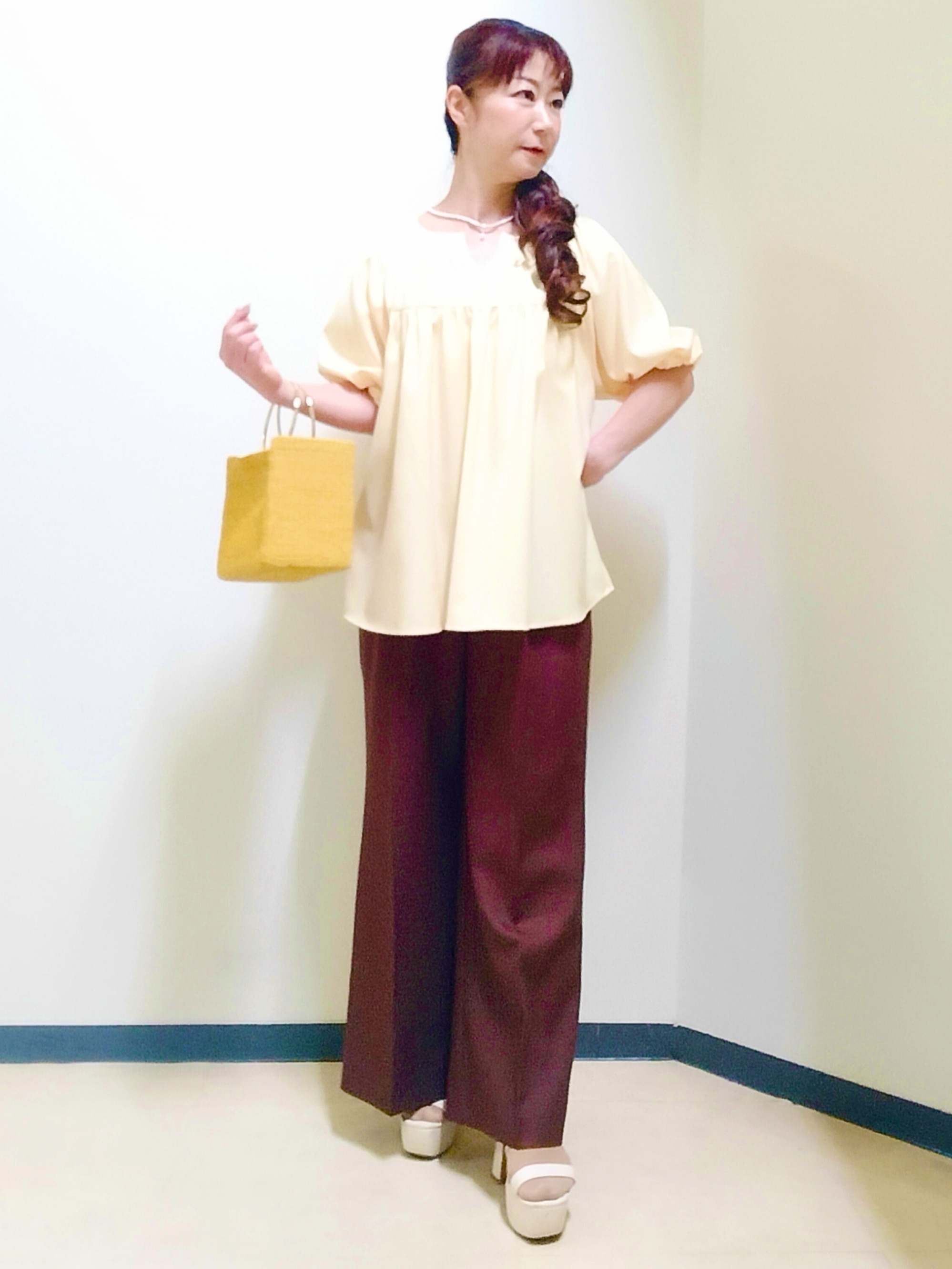 花さんの「Reflect｜ギャザーデザインブラウス」を使ったコーディネート