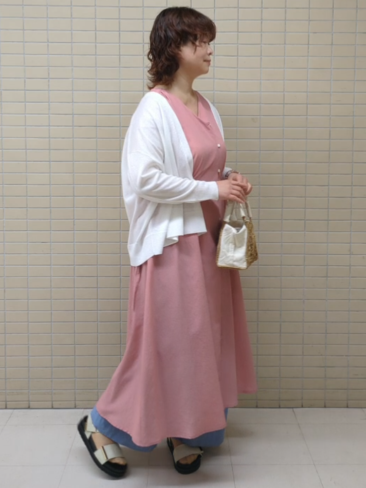 ハム太郎さんの「Reflect｜【通気性あり／涼しい／マシンウォッシャブル】フロントボタンワンピース」を使ったコーディネート