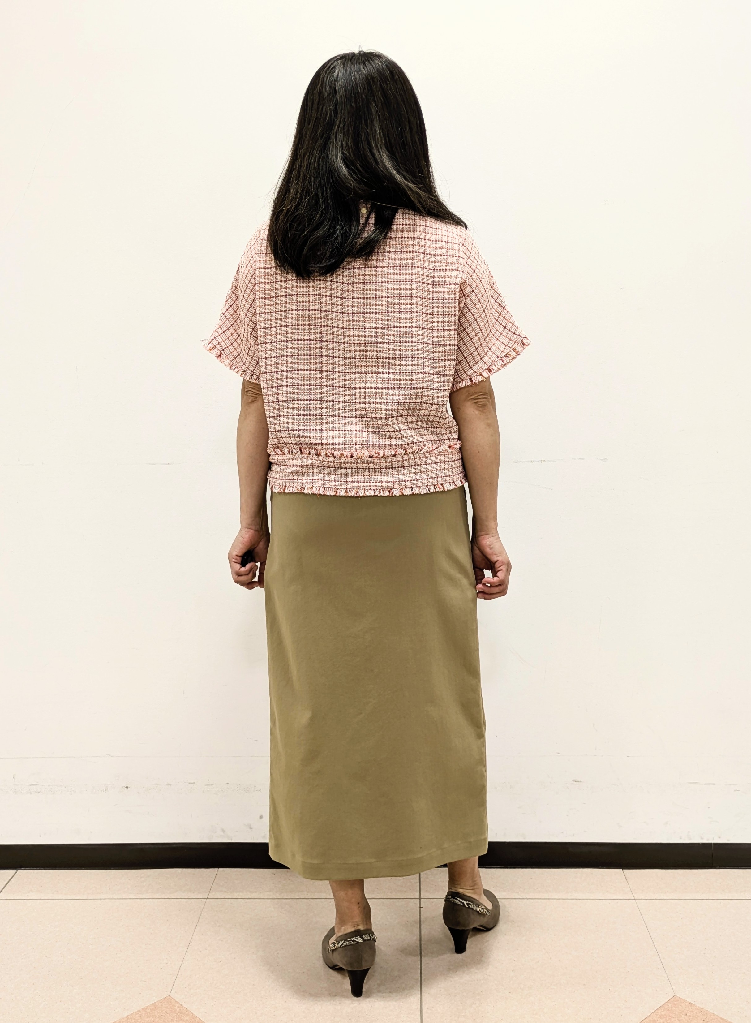 ともさんの「UNTITLED｜ファンシーツイードブラウス」を使ったコーディネート