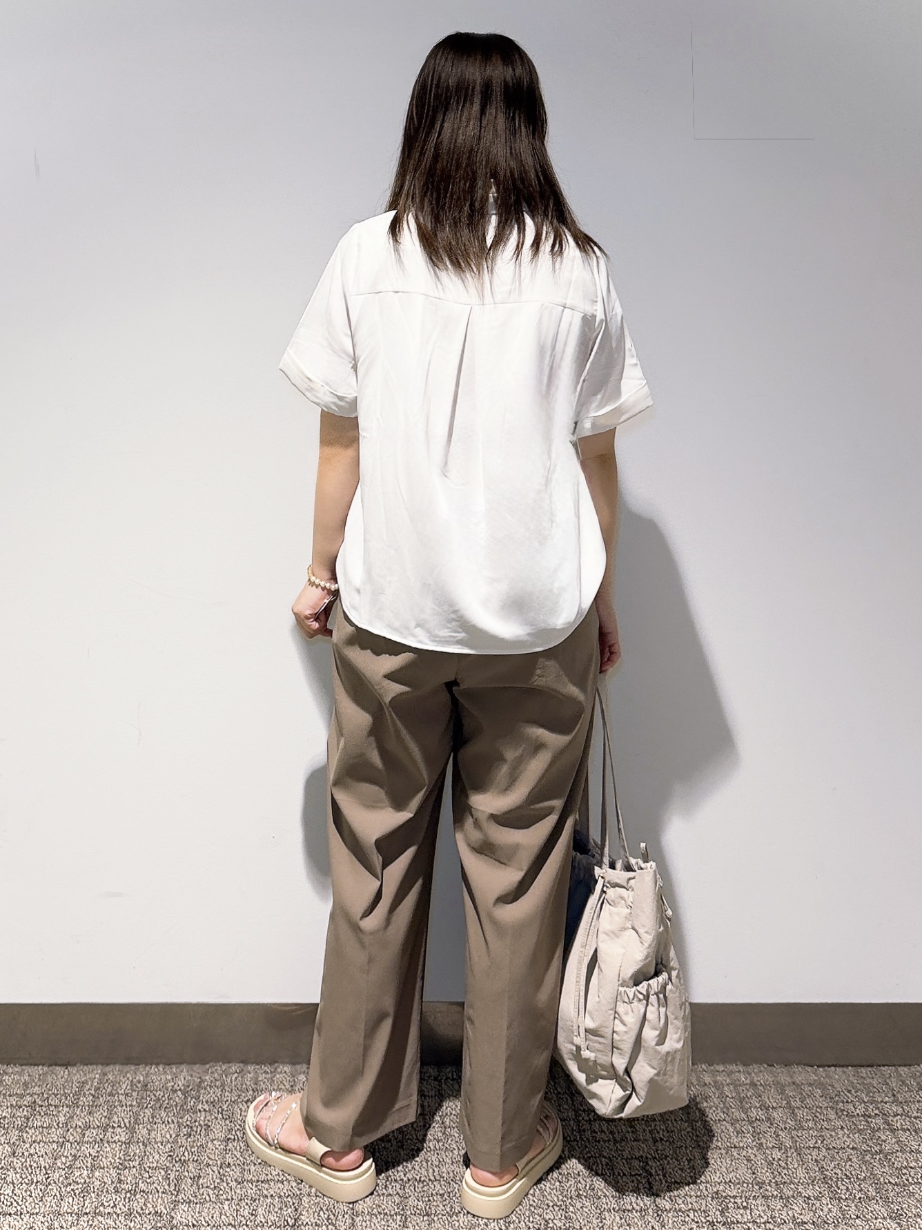 みーさんの「grove｜半袖になって再登場！【洗える】チャーム付きマルチWAYボウタイブラウス」を使ったコーディネート