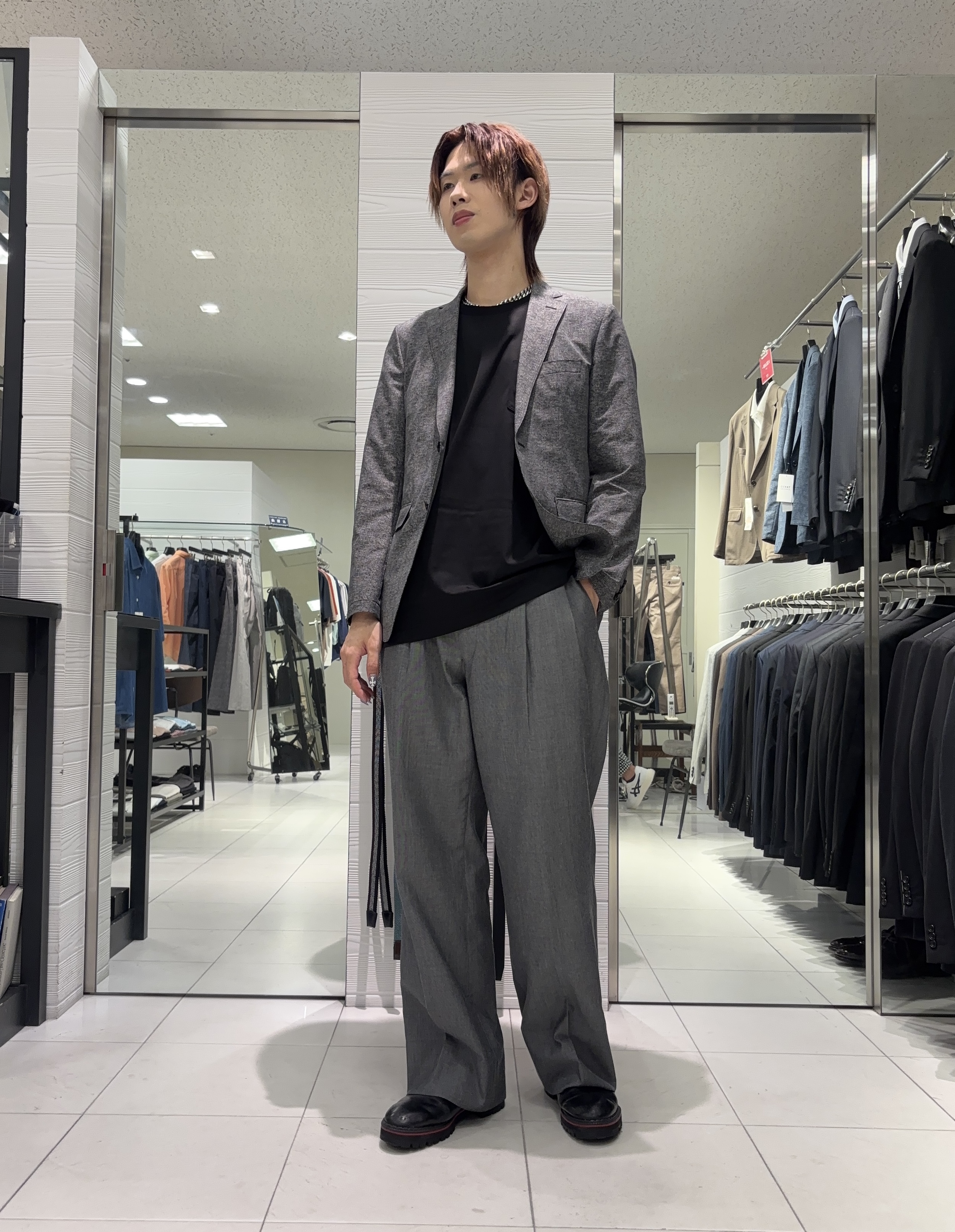 こうへいさんの「TAKEO KIKUCHI｜【BOWLER HAT LABEL】アイスクリアコットンボーラーハットウォーカー 半袖ポケT」を使ったコーディネート