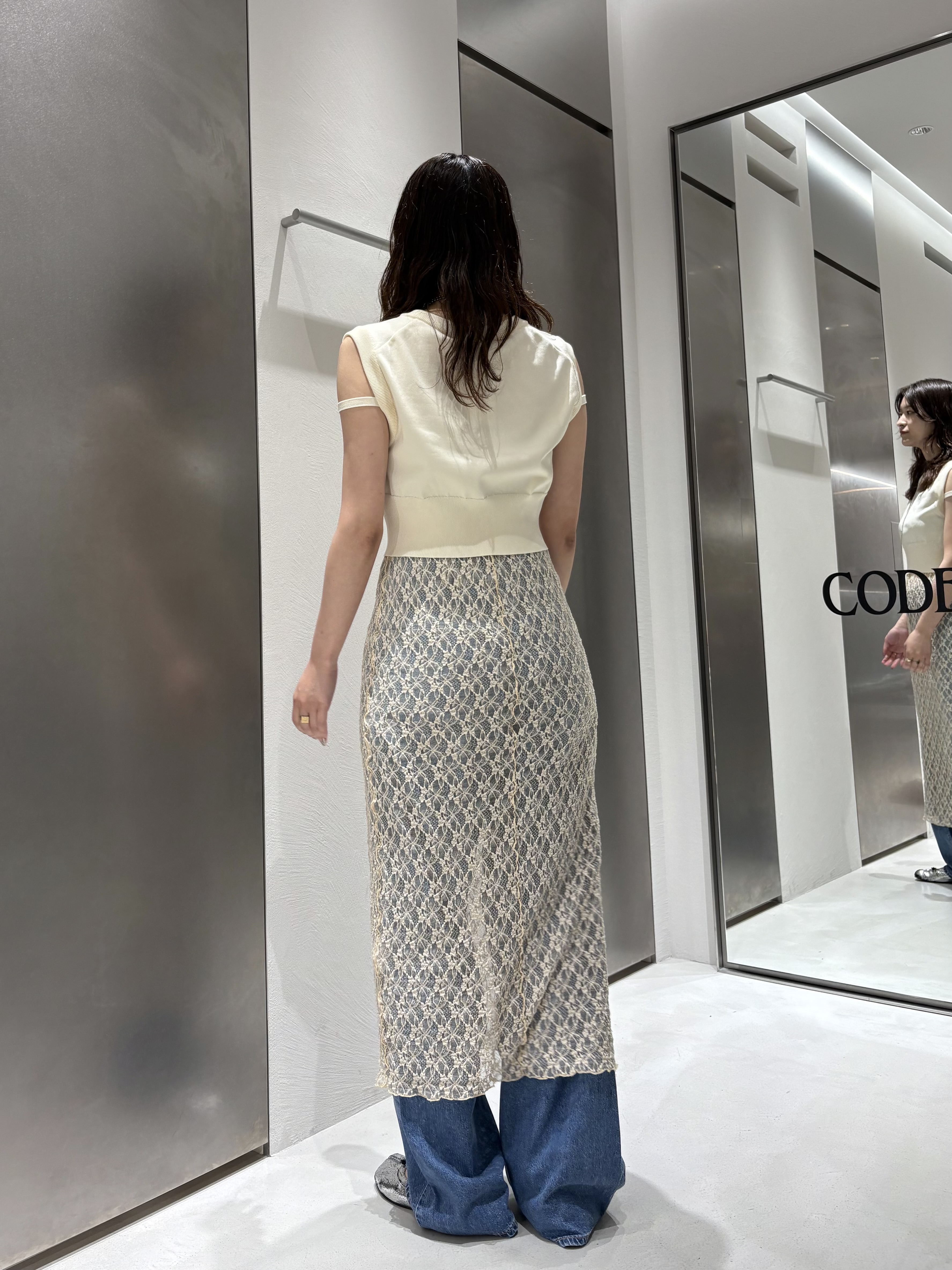 iwamiさんの「CODE A｜stretch lace cami dress」を使ったコーディネート