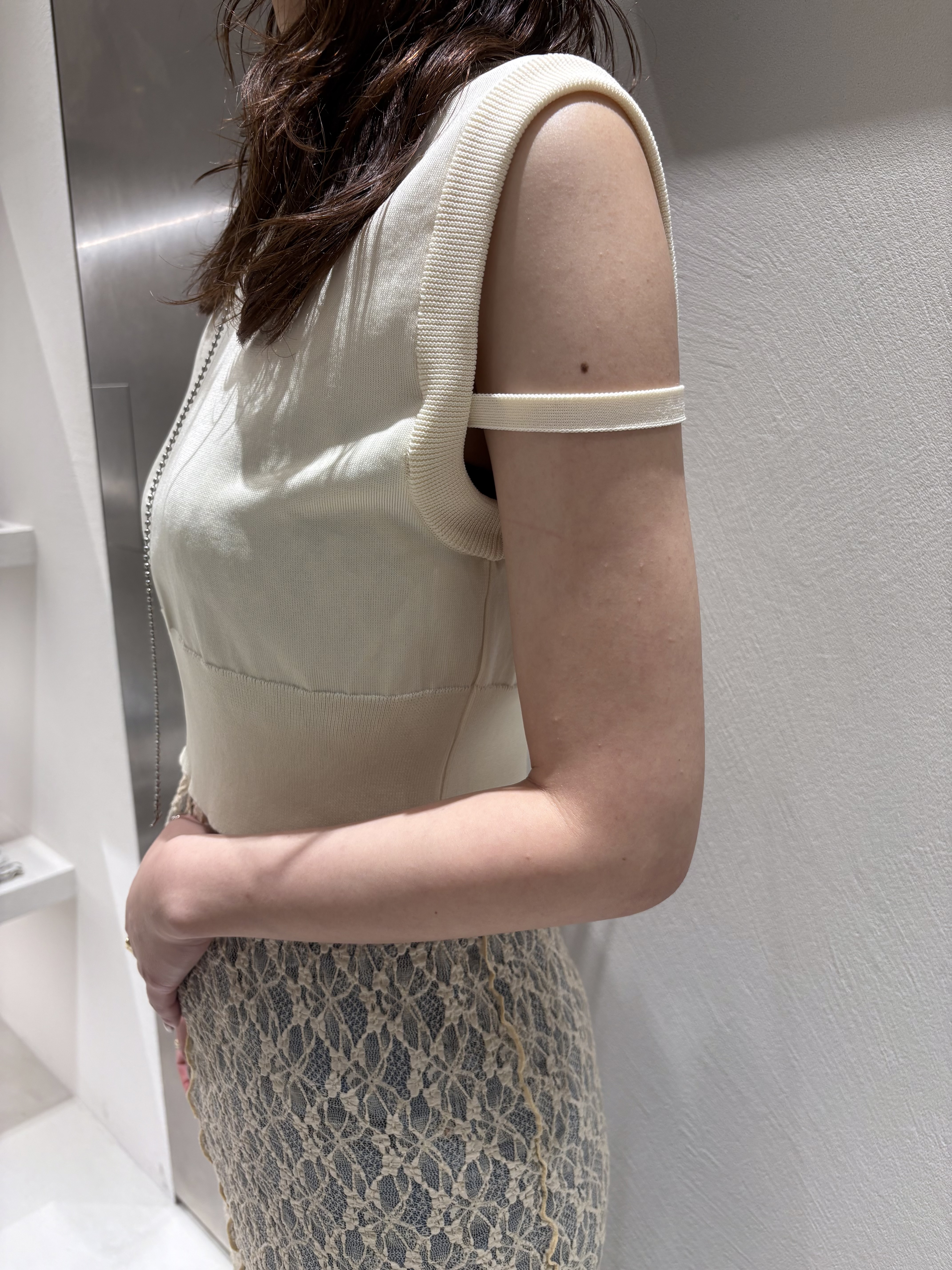 iwamiさんの「CODE A｜stretch lace cami dress」を使ったコーディネート
