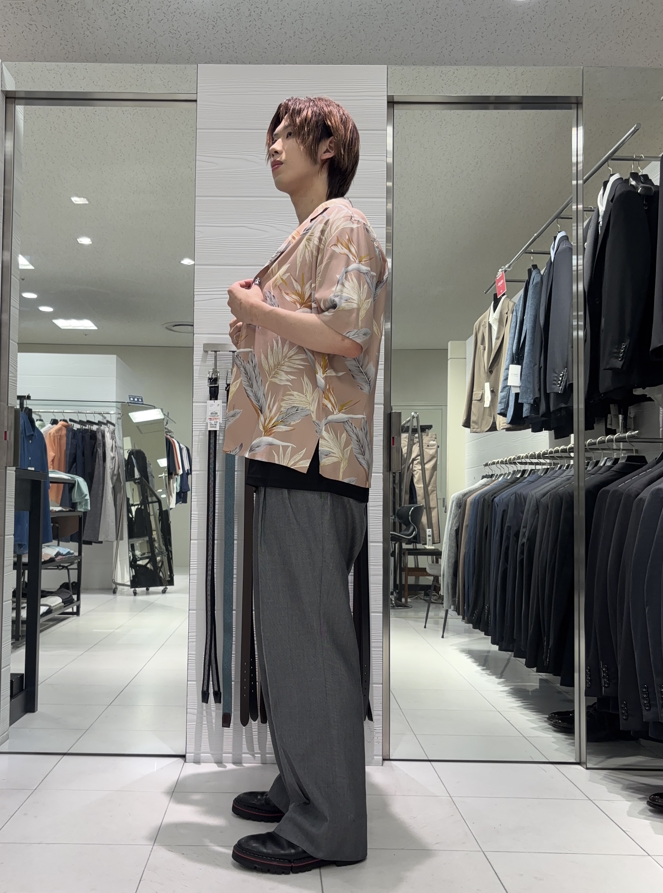 こうへいさんの「TAKEO KIKUCHI｜【BOWLER HAT LABEL】アイスクリアコットンボーラーハットウォーカー 半袖ポケT」を使ったコーディネート