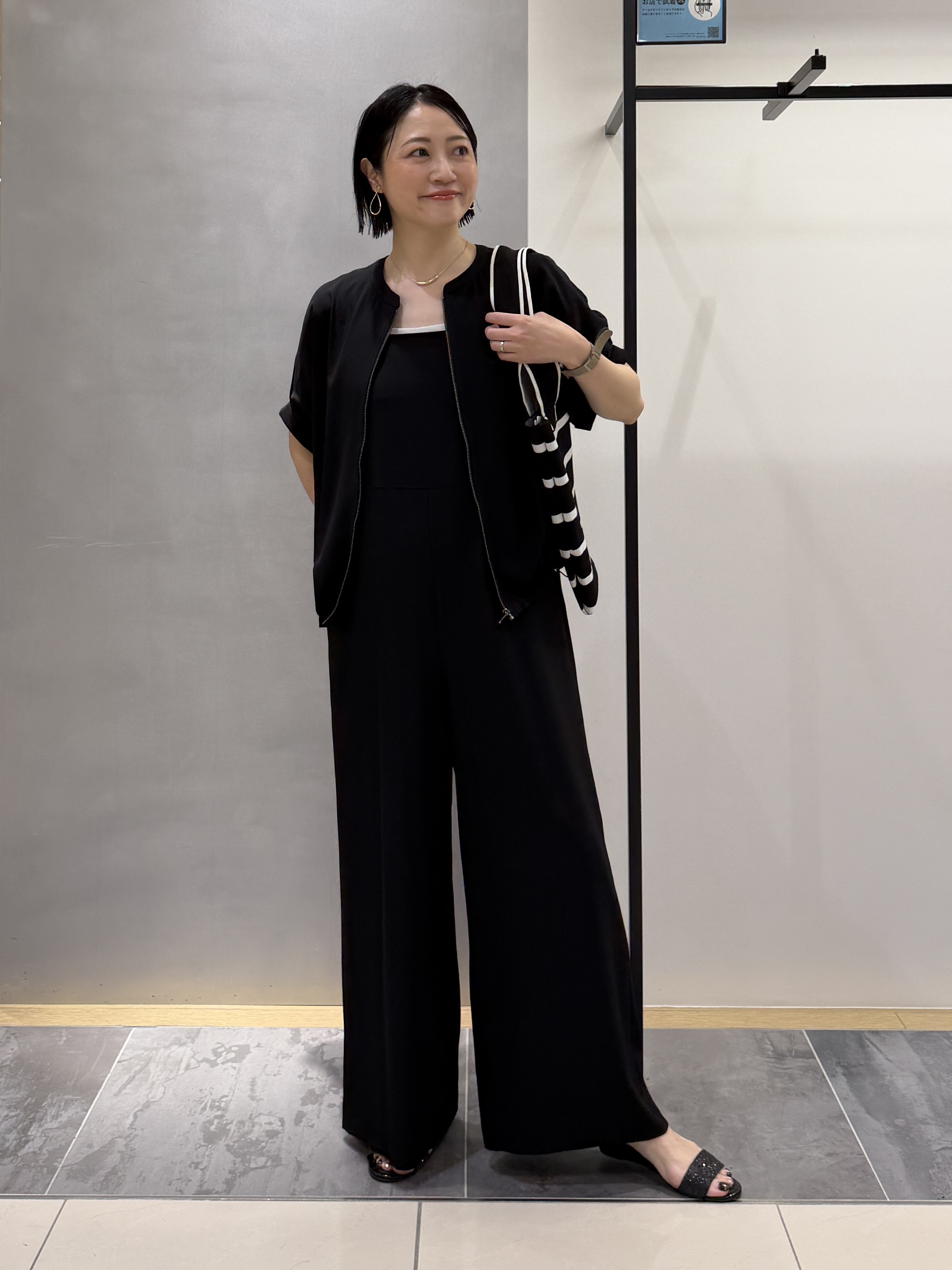 shihoさんの「INDIVI｜【着る日傘】ドルマンフォルムブルゾン」を使ったコーディネート