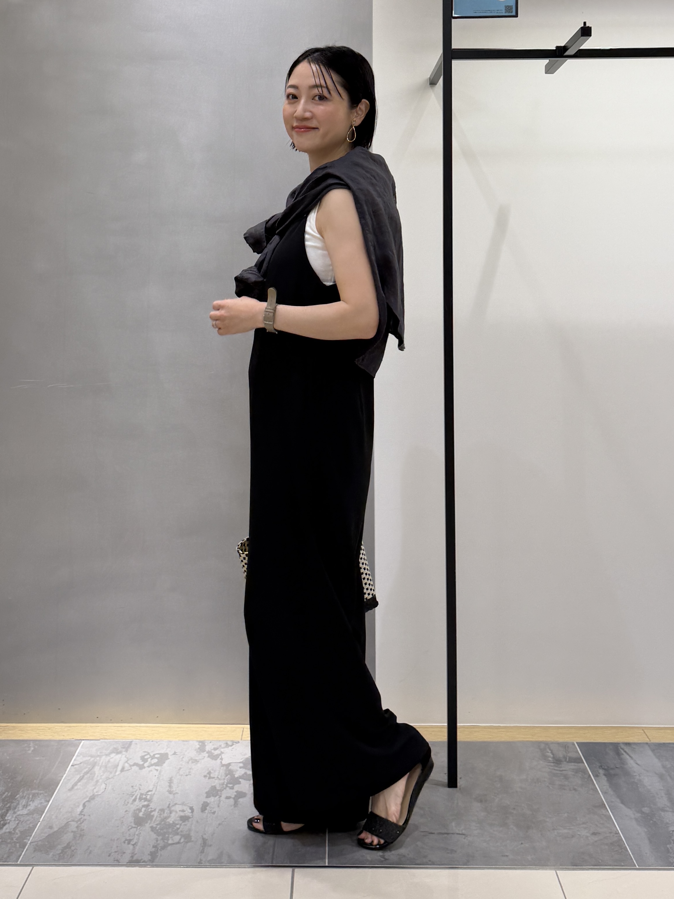 shihoさんの「INDIVI｜【着る日傘】キャミソールサロペット」を使ったコーディネート