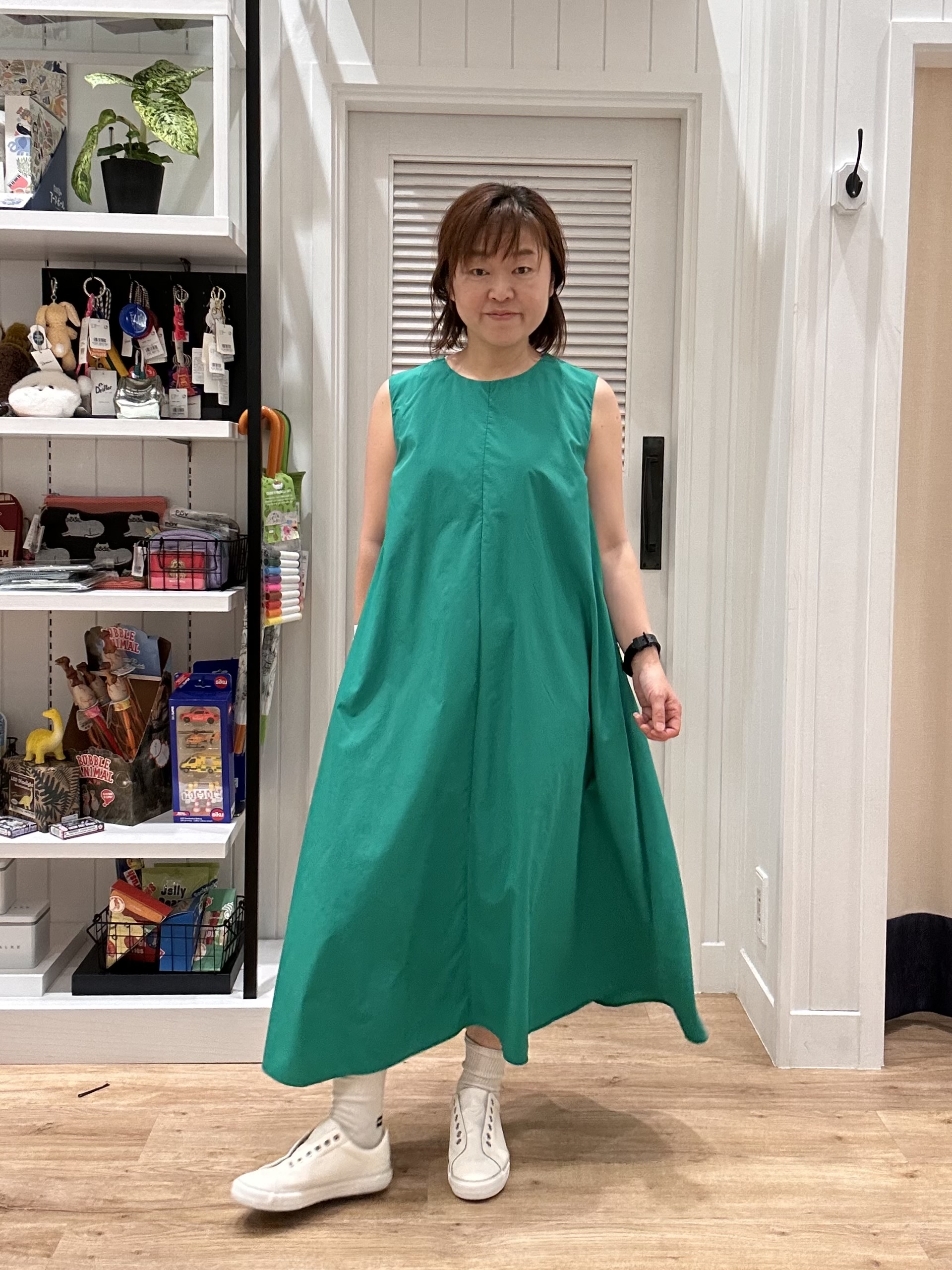 Aiさんの「Dessin｜【撥水】Aラインナイロンワンピース」を使ったコーディネート