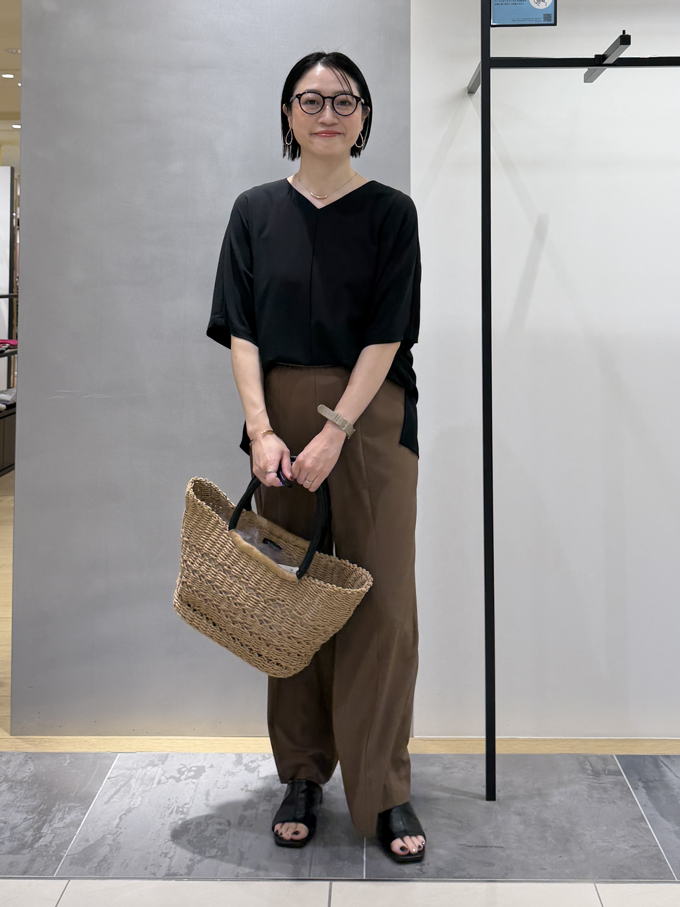 shihoさんの「INDIVI｜【着る日傘】ドルマントップス」を使ったコーディネート