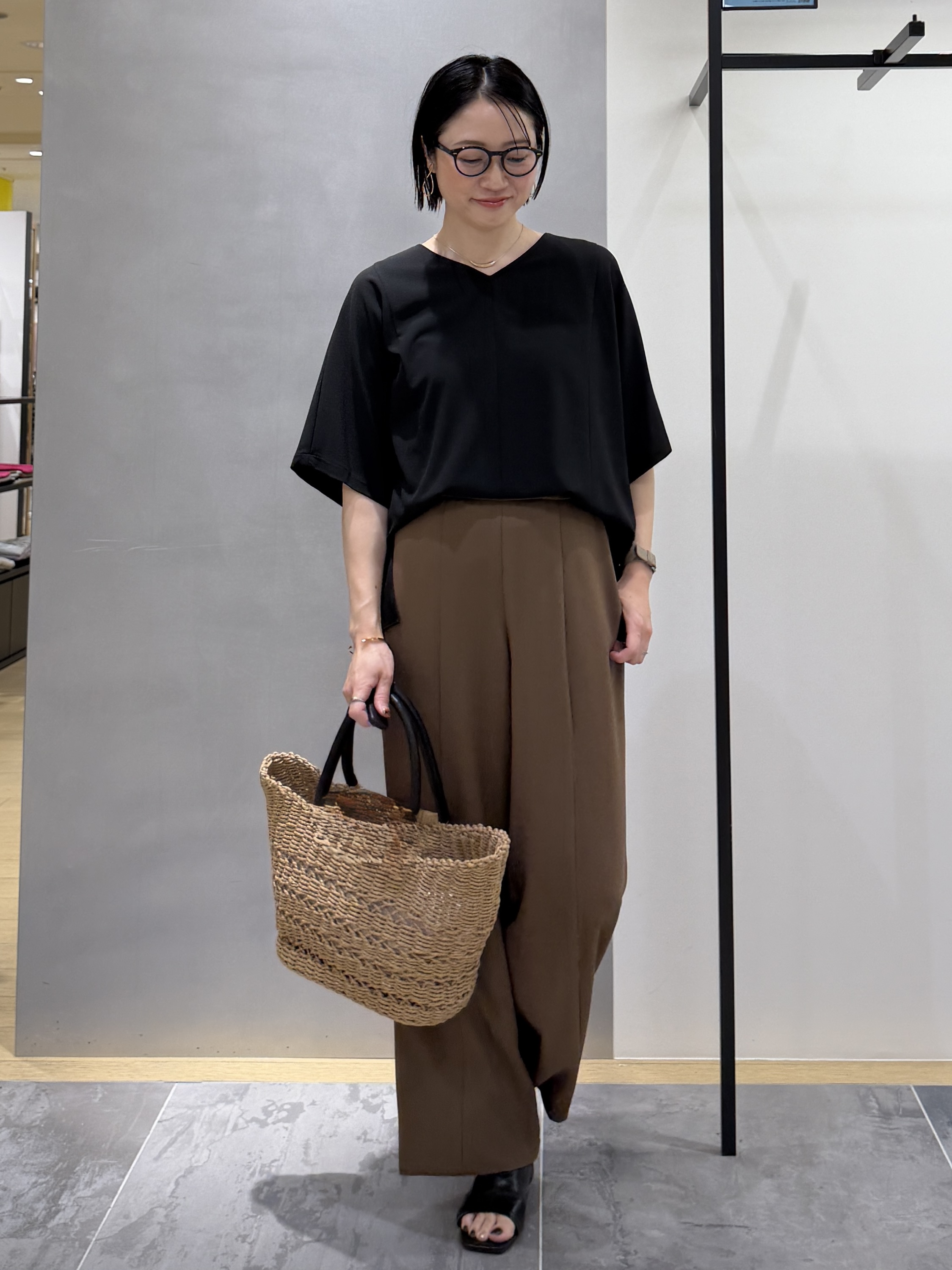 shihoさんの「INDIVI｜【着る日傘】ドルマントップス」を使ったコーディネート