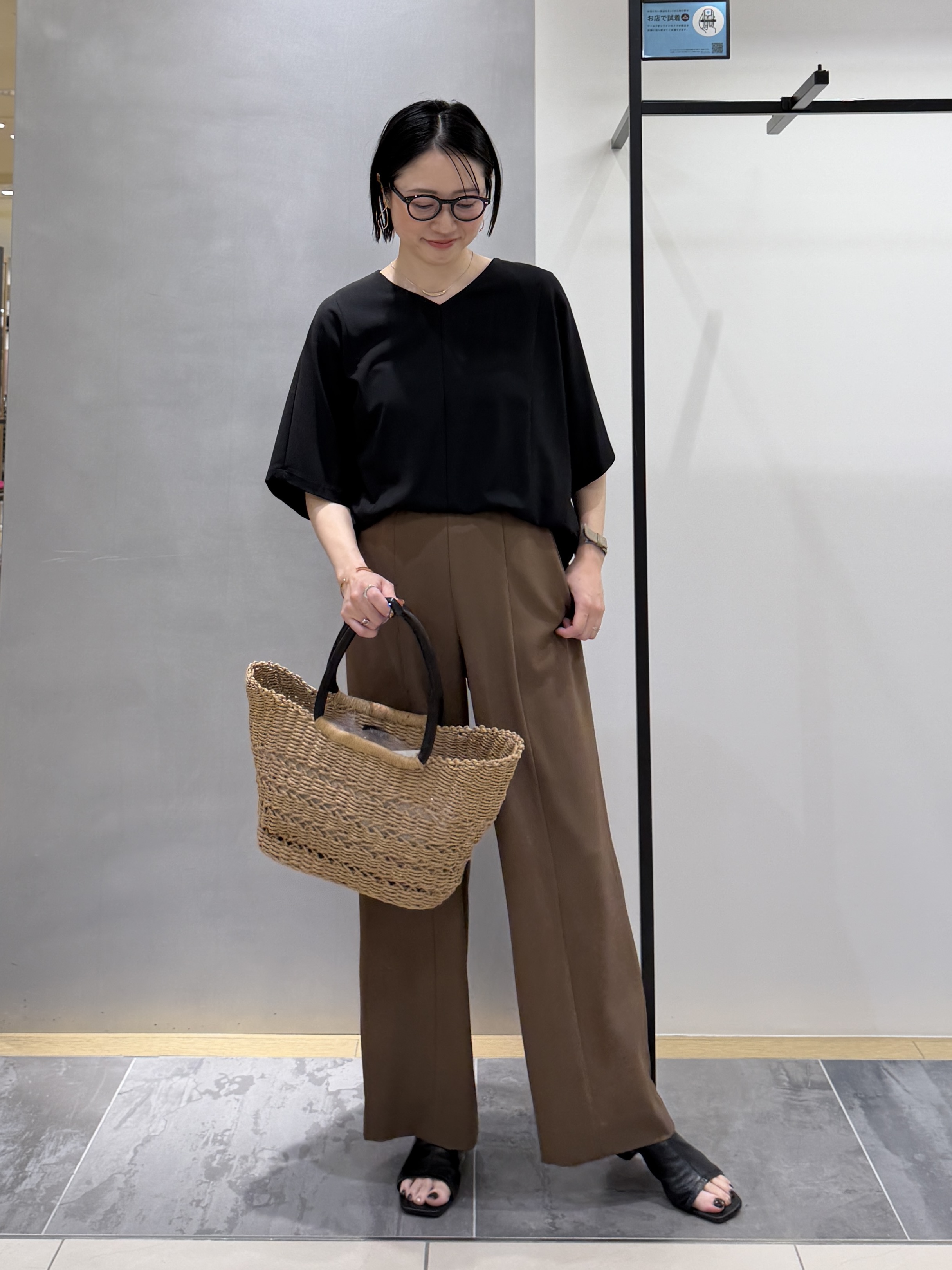 shihoさんの「INDIVI｜【着る日傘】ドルマントップス」を使ったコーディネート