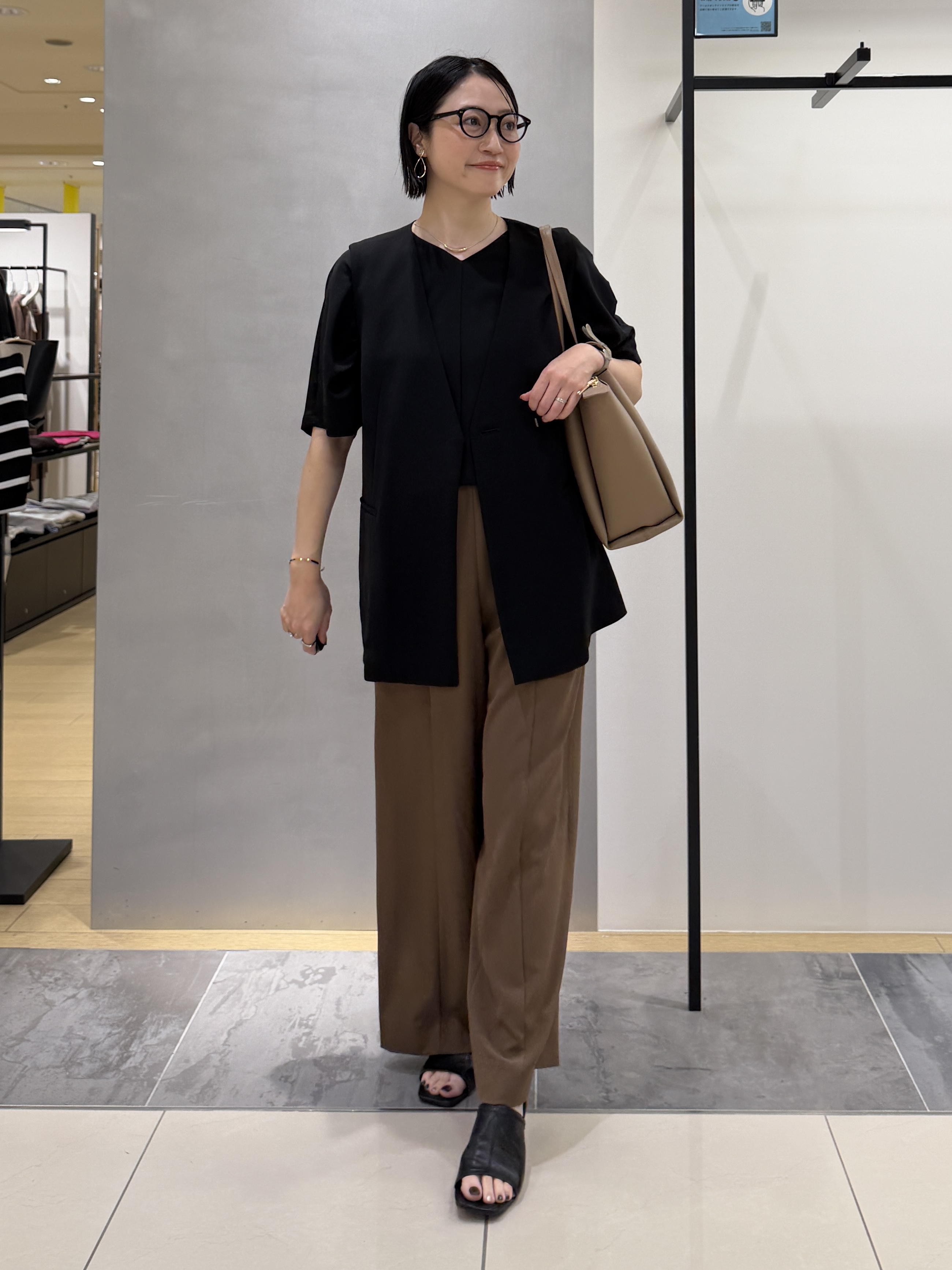 shihoさんの「INDIVI｜【着る日傘】ドルマントップス」を使ったコーディネート