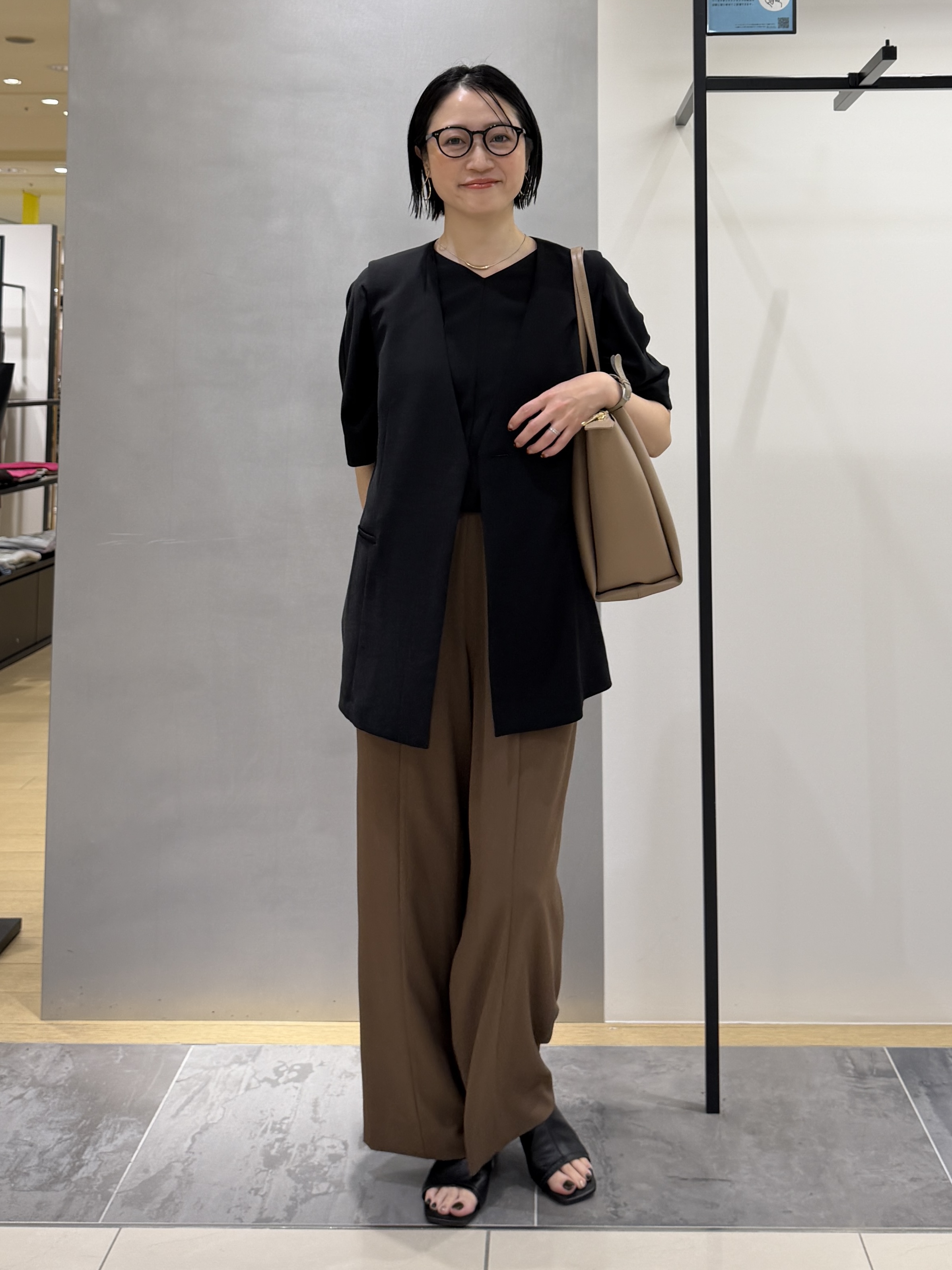 shihoさんの「INDIVI｜【着る日傘】ドルマントップス」を使ったコーディネート