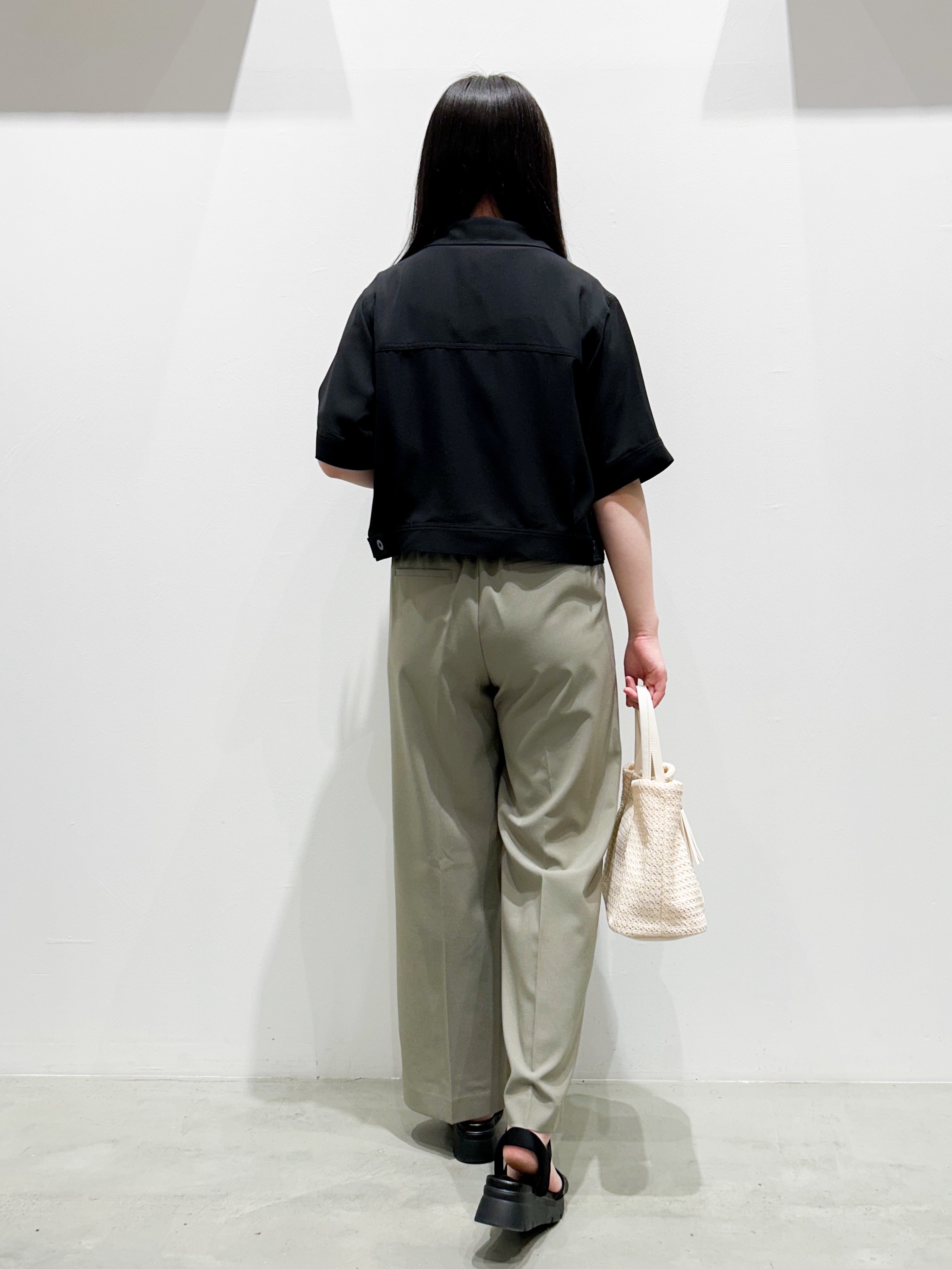 seinaさんの「grove｜【吸水速乾・通気性・洗える】衿付きハーフジャケット」を使ったコーディネート