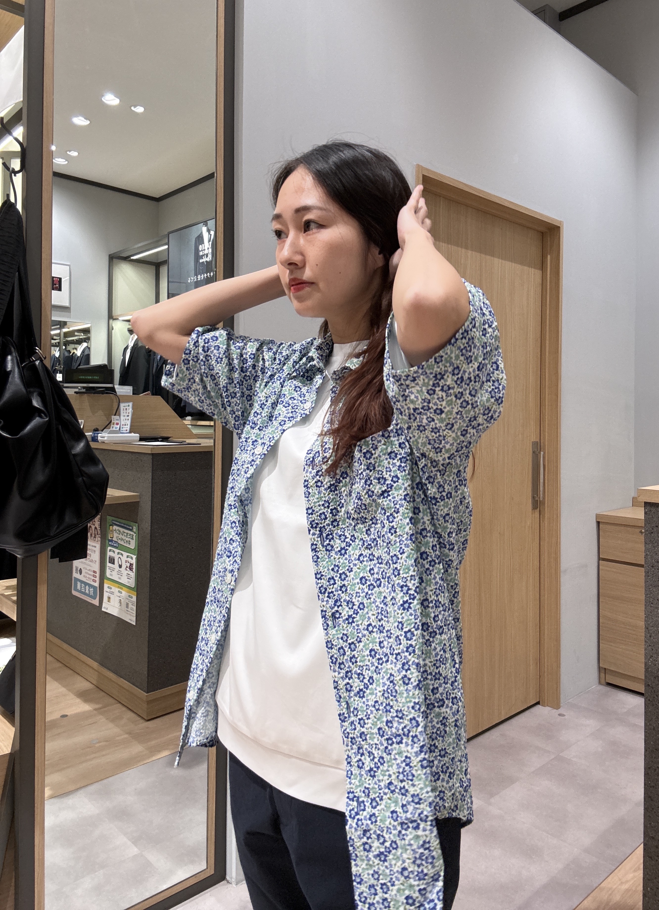 よぴさんの「TAKEO KIKUCHI｜【銘品】播州織り ヘリンボン ストレートパンツ」を使ったコーディネート