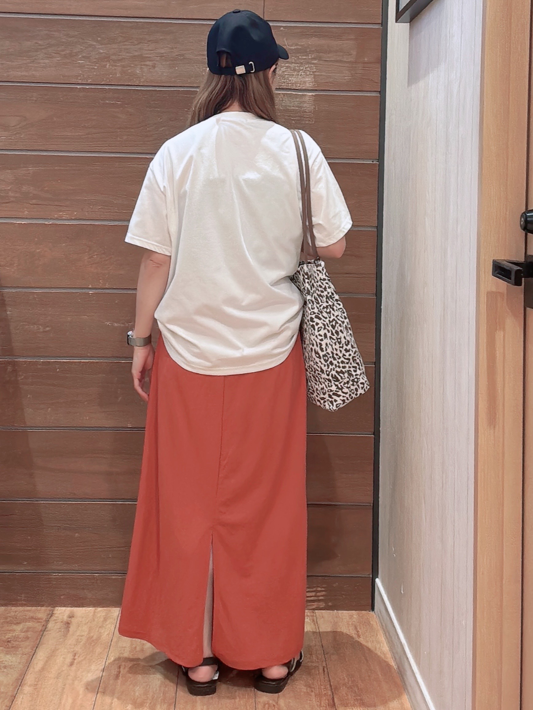 なみぞうさんの「SHOO･LA･RUE｜【ひんやり/S-LL】選べる4柄　デイリー使いにぴったりなアソートTシャツ」を使ったコーディネート