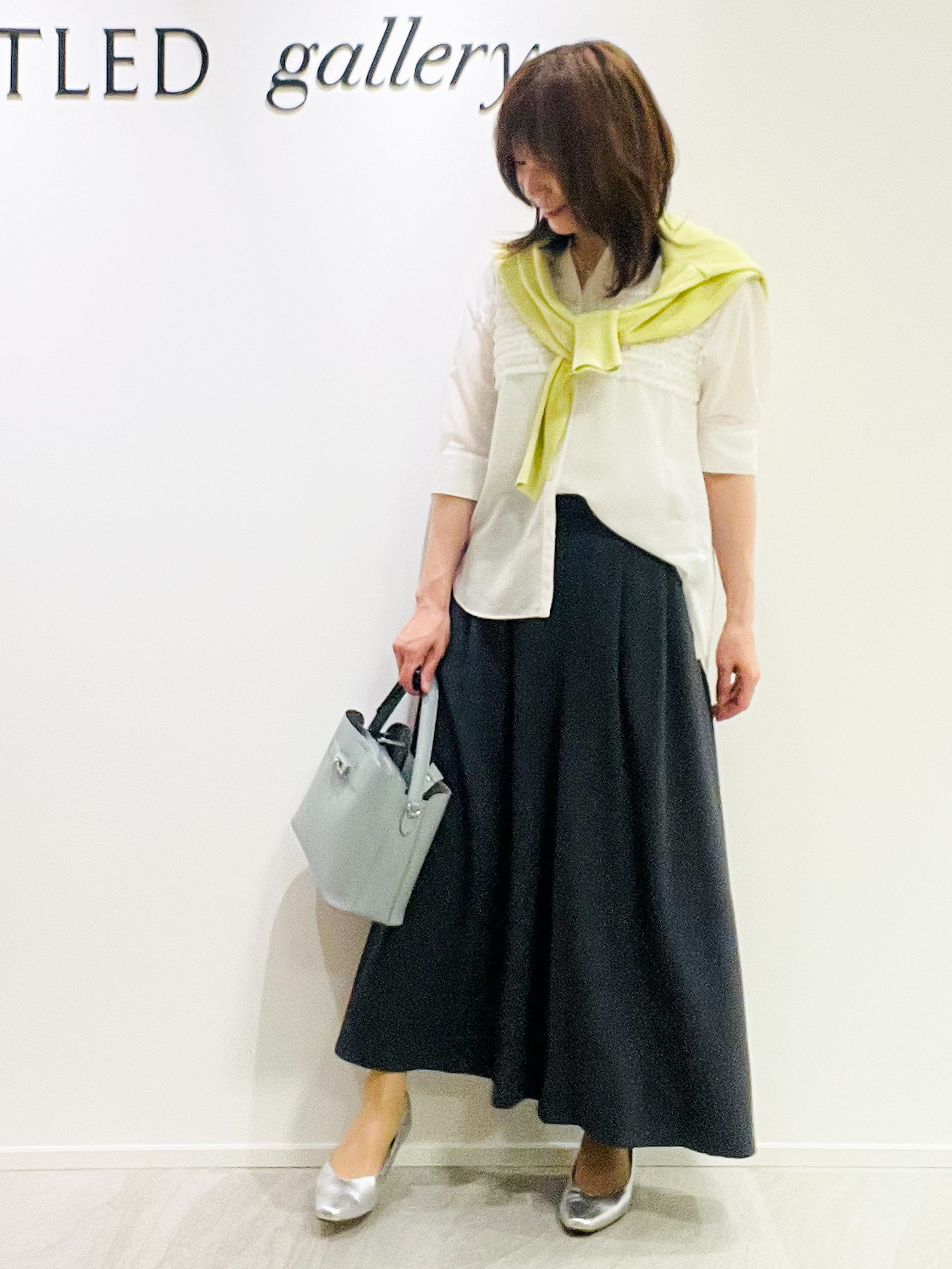 めいさんの「UNTITLED｜【接触冷感/通気性/洗える】フロントフリルブラウス」を使ったコーディネート