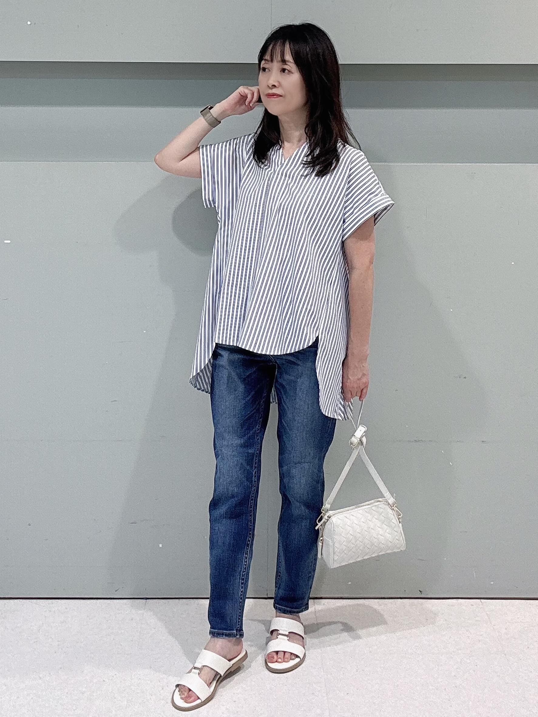 makiさんの「UNTITLED｜【多機能付き】バックプリーツデザインブラウス」を使ったコーディネート