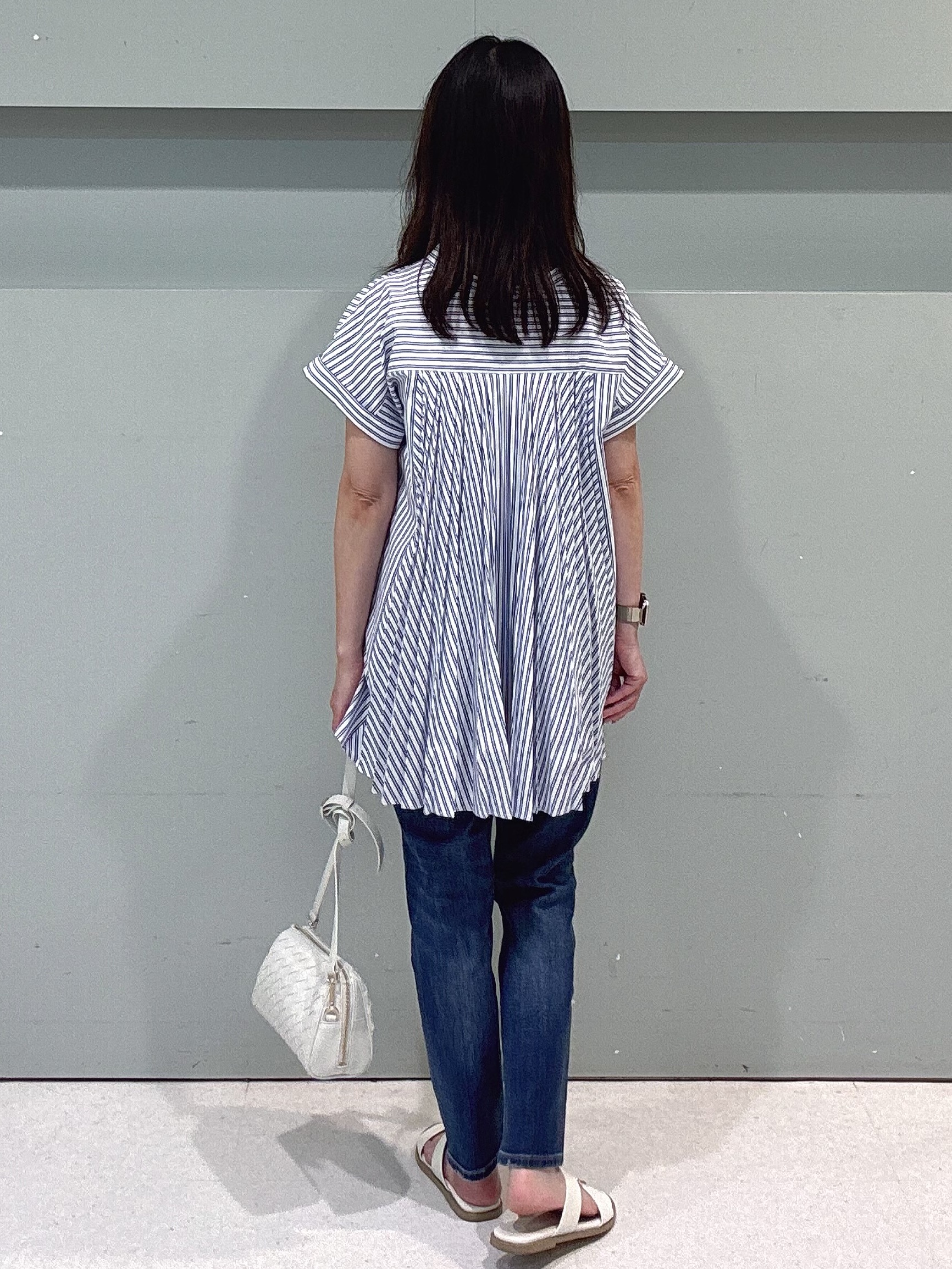makiさんの「UNTITLED｜【多機能付き】バックプリーツデザインブラウス」を使ったコーディネート