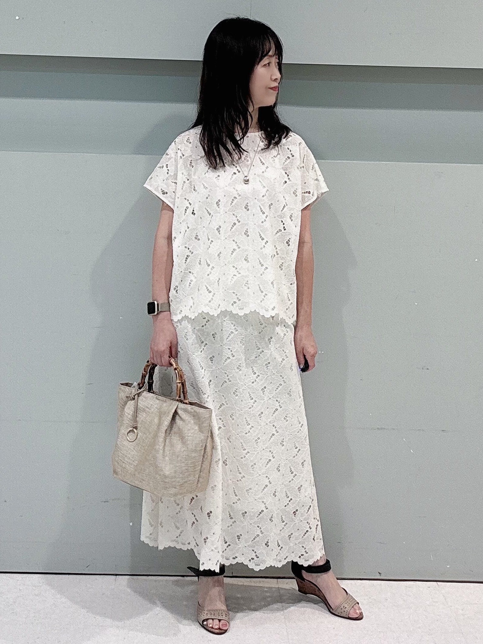makiさんの「UNTITLED｜【セットアップ可能】リーフレースブラウス」を使ったコーディネート