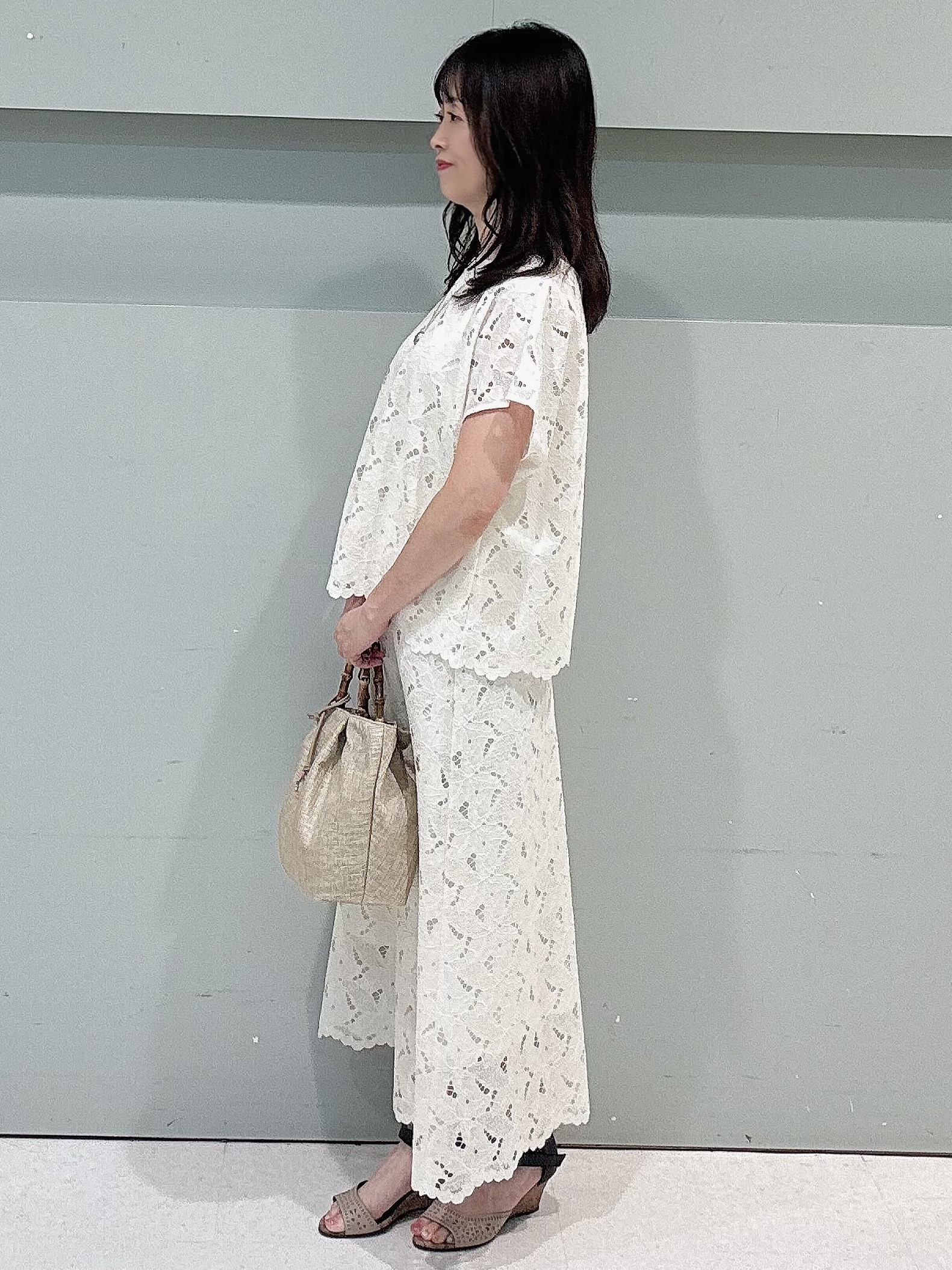makiさんの「UNTITLED｜【セットアップ可能】リーフレースブラウス」を使ったコーディネート