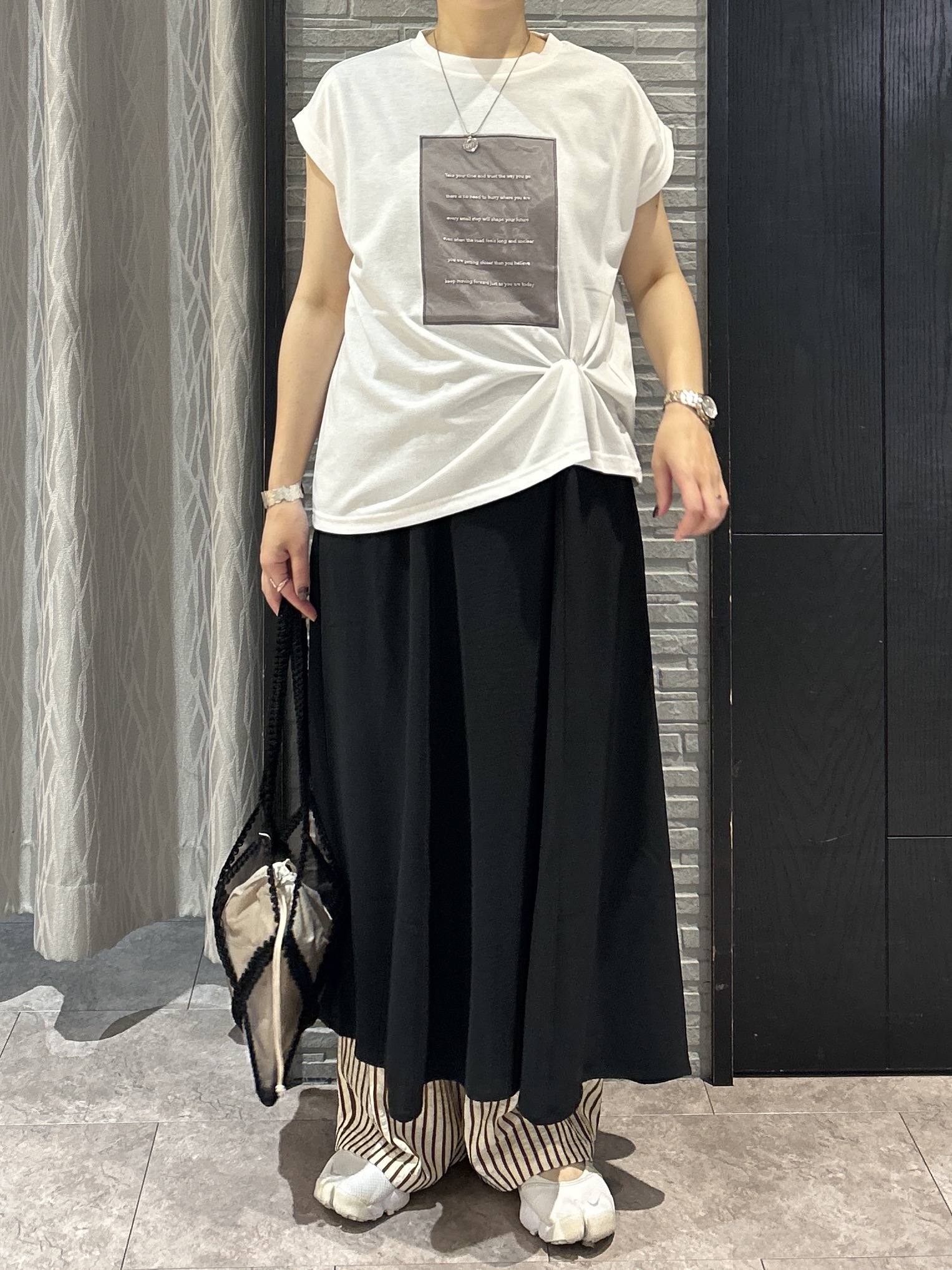 ga_riさんの「THE SHOP TK｜オーガンジー刺繍Tシャツ」を使ったコーディネート