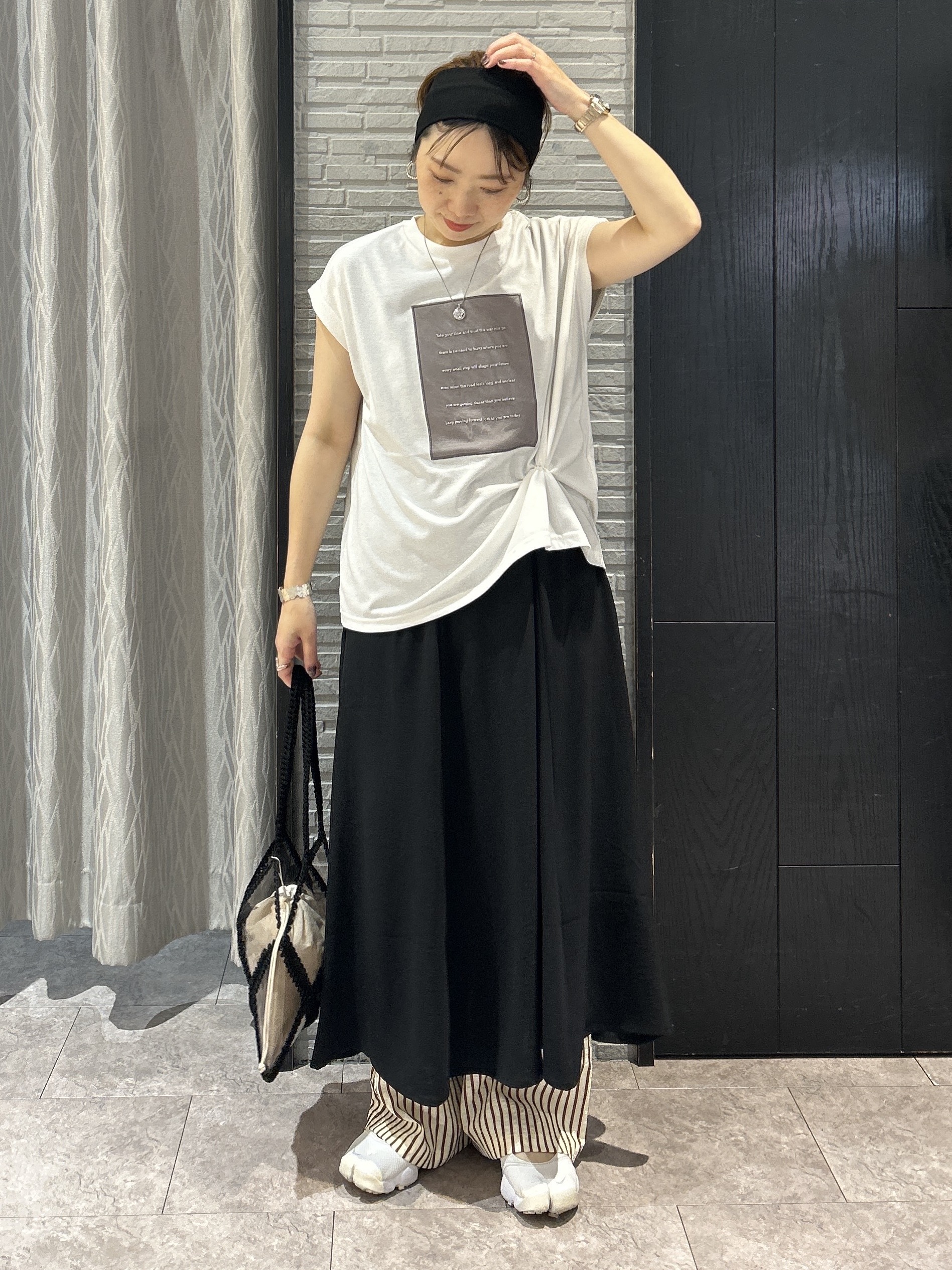 ga_riさんの「THE SHOP TK｜オーガンジー刺繍Tシャツ」を使ったコーディネート