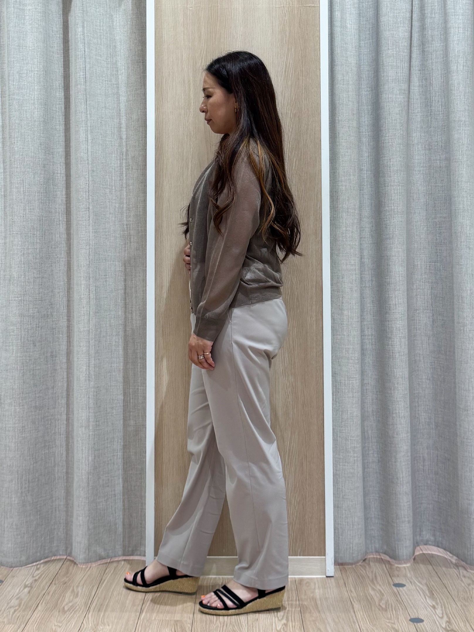 sachiさんの「grove｜高評価！【洗える/名品】大人の透け感、シアーカーディガン」を使ったコーディネート