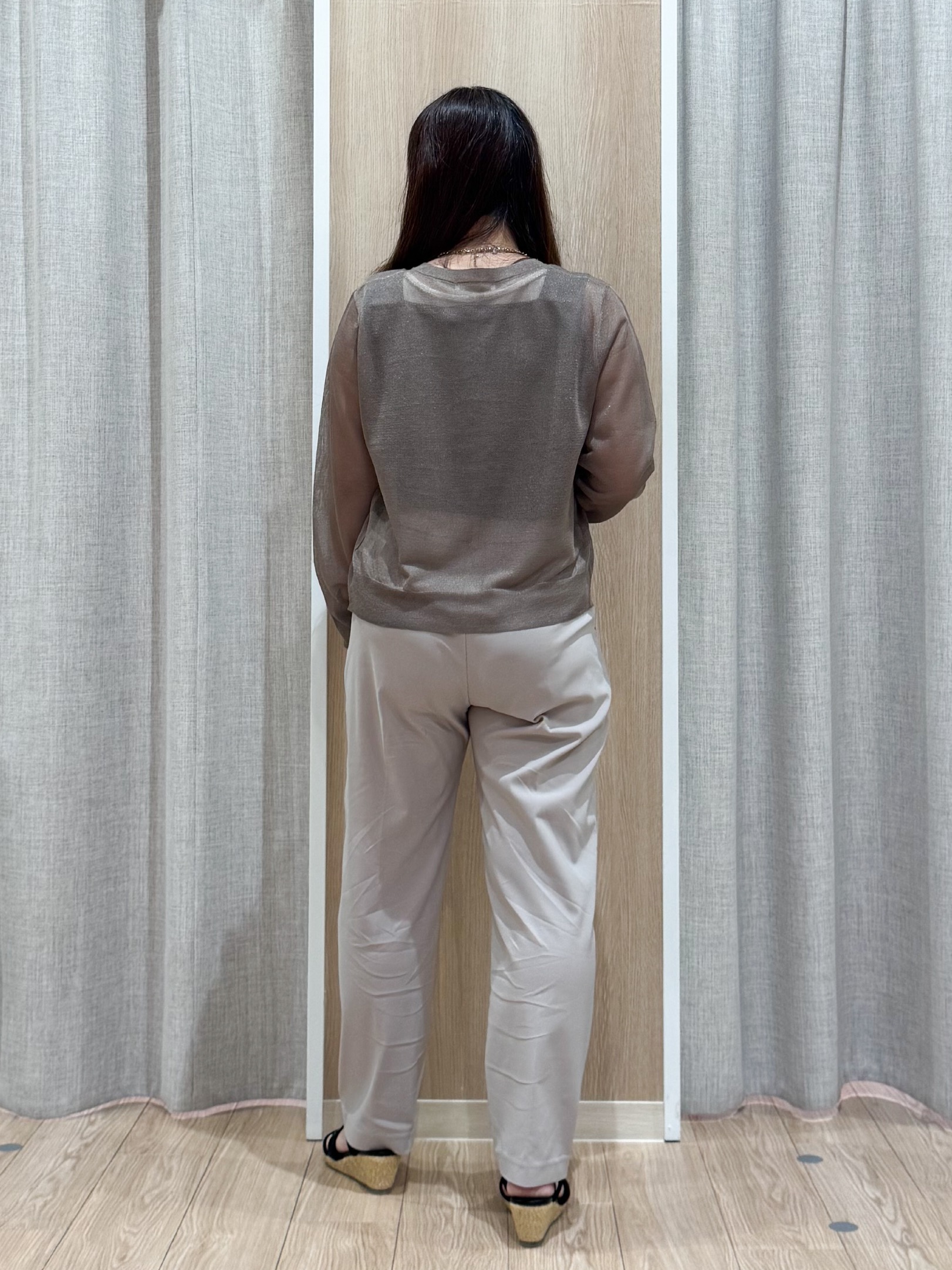sachiさんの「grove｜高評価！【洗える/名品】大人の透け感、シアーカーディガン」を使ったコーディネート