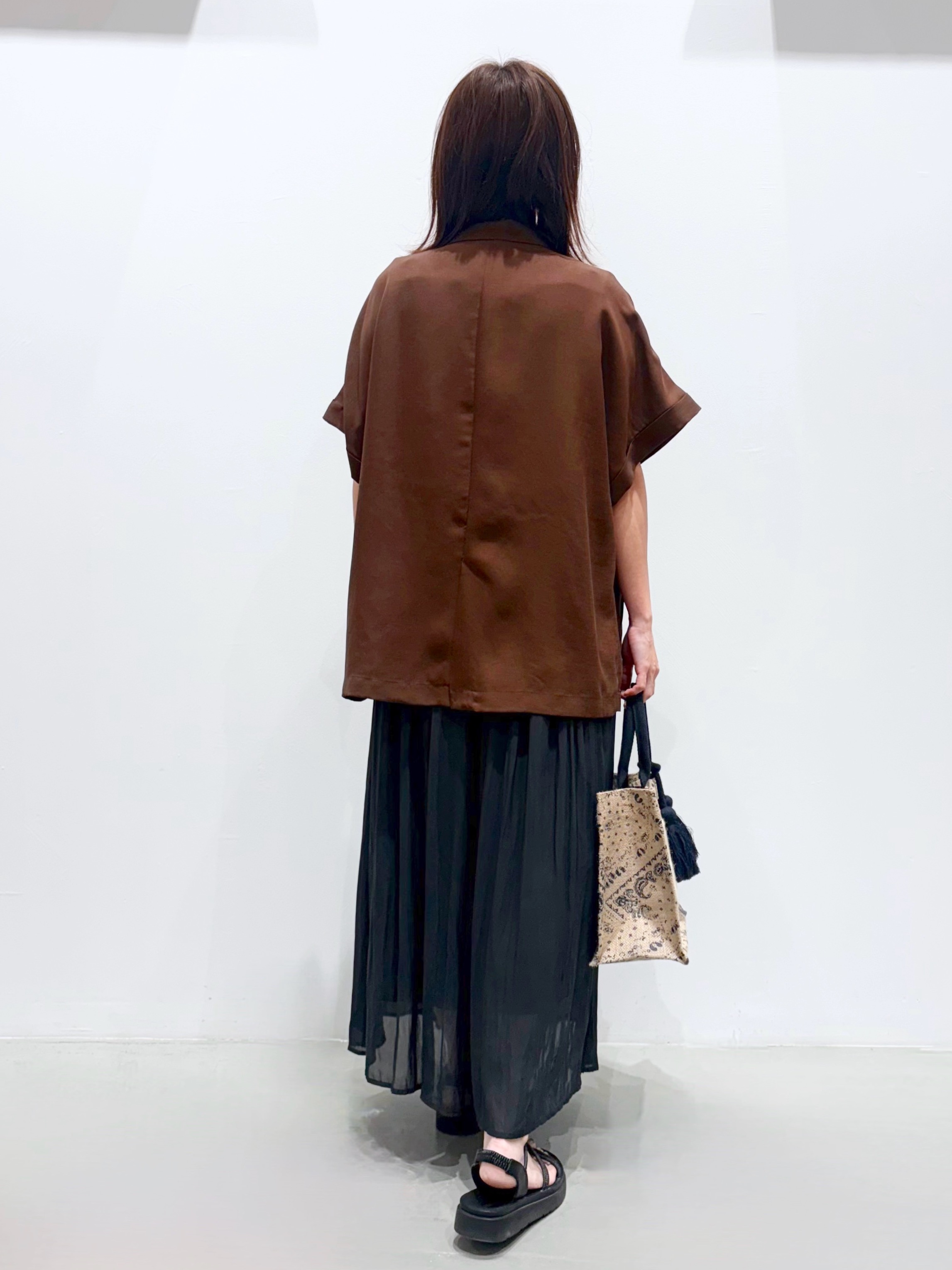 ＷＡさんの「grove｜【洗濯機OK・ひんやり/SETUP可】シワになりにくいハーフスリーブジャケット」を使ったコーディネート