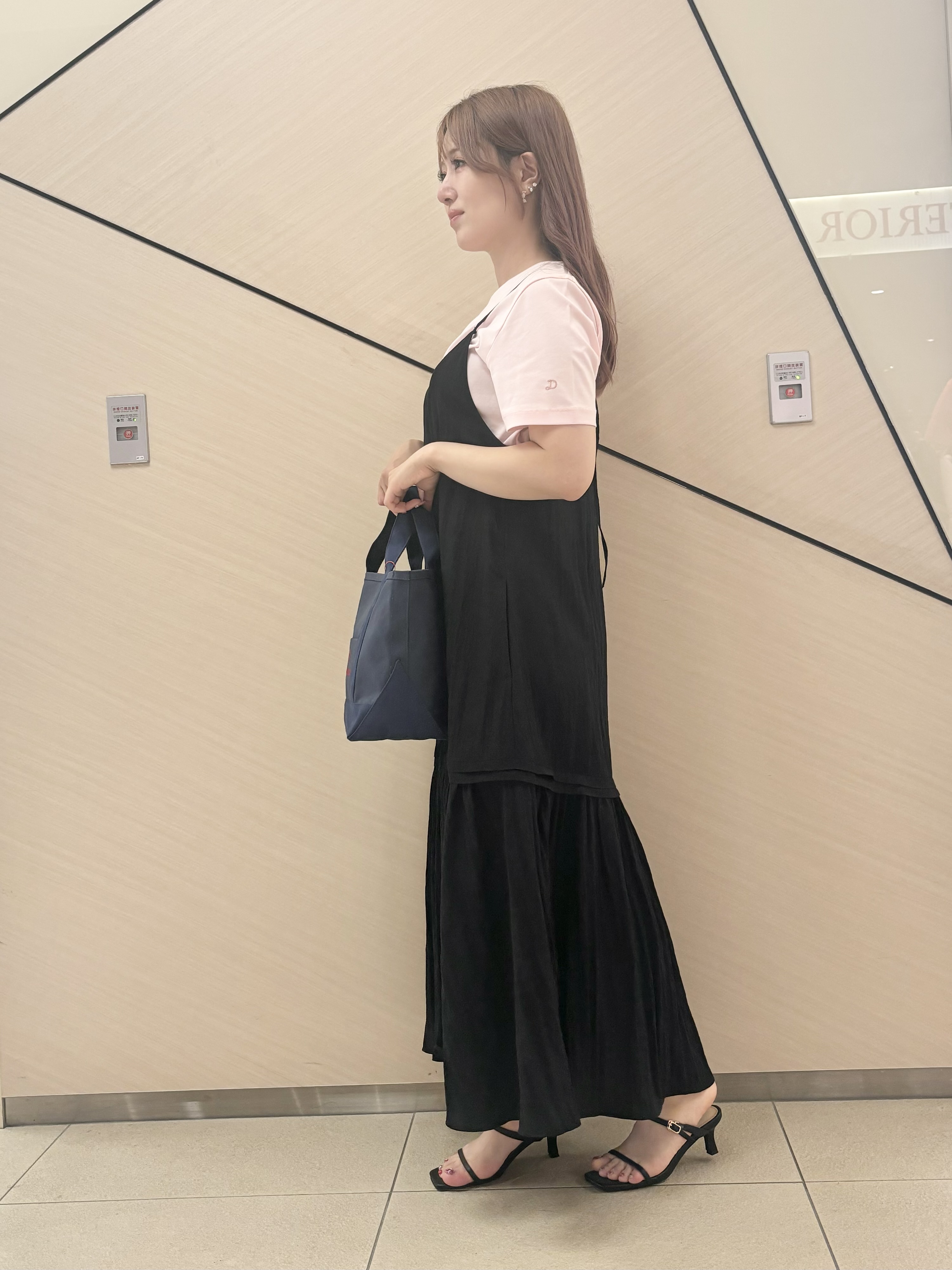 Rinaさんの「DRESSTERIOR｜【otonaMUSE5月号掲載】スキニーベルトサンダル」を使ったコーディネート
