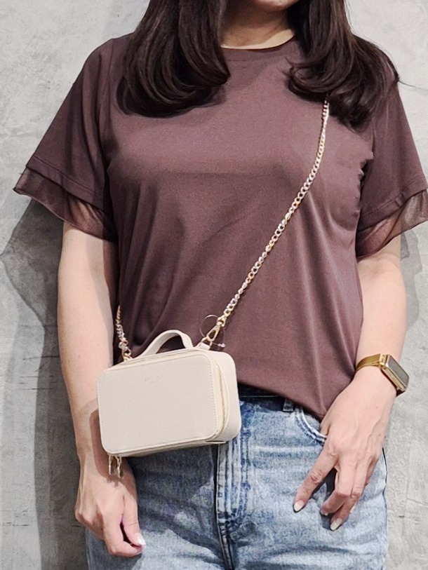 ひさえさんの「THE SHOP TK｜【M-XL/ひんやり】上品な透け感 袖口シアーTシャツ」を使ったコーディネート
