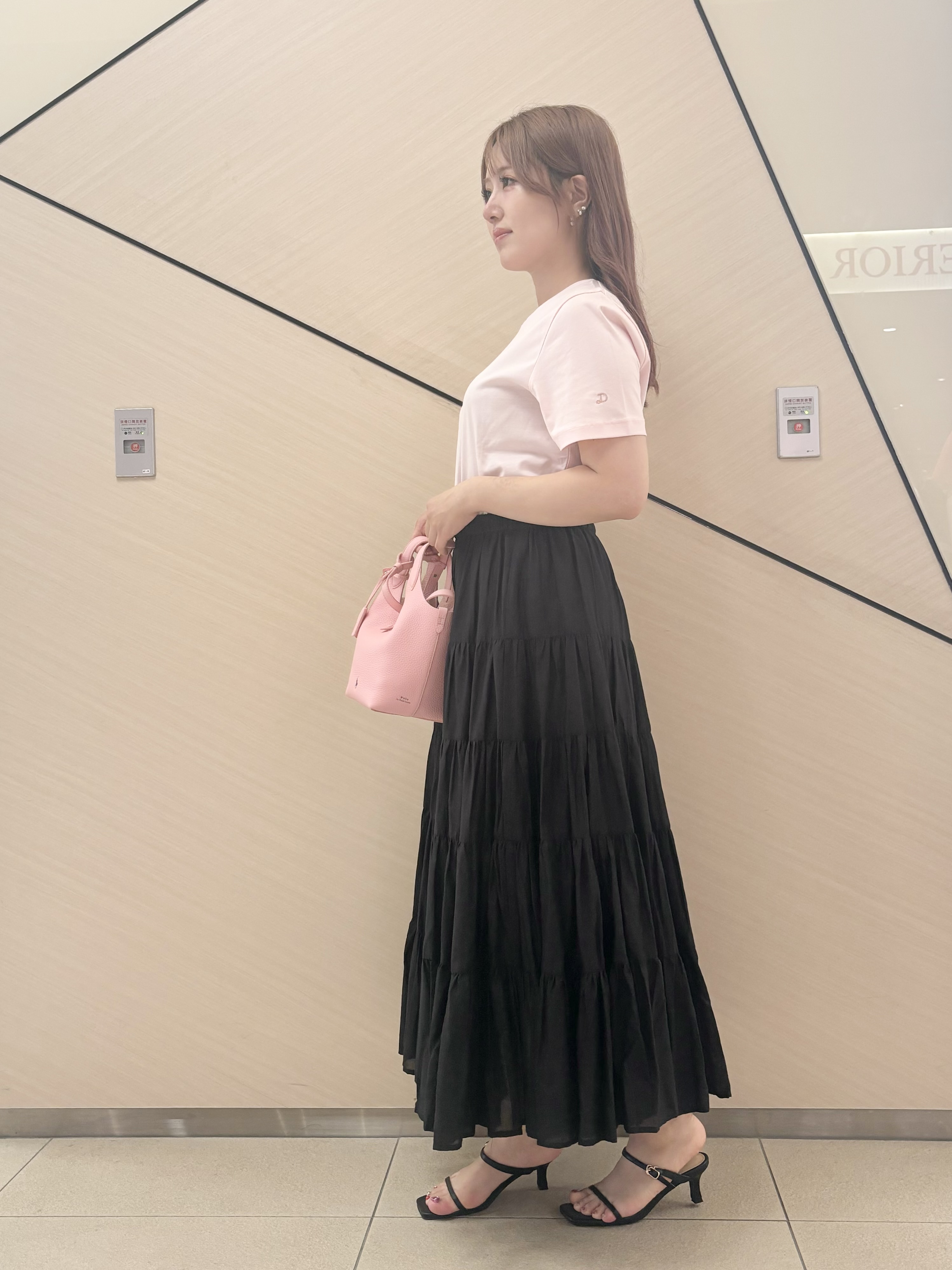 Rinaさんの「DRESSTERIOR｜【otonaMUSE5月号掲載】スキニーベルトサンダル」を使ったコーディネート
