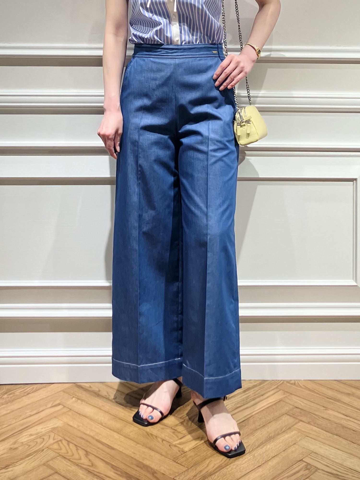 TSUKUIさんの「DRESSTERIOR｜クレリック ウィングスリーブ ブラウス」を使ったコーディネート