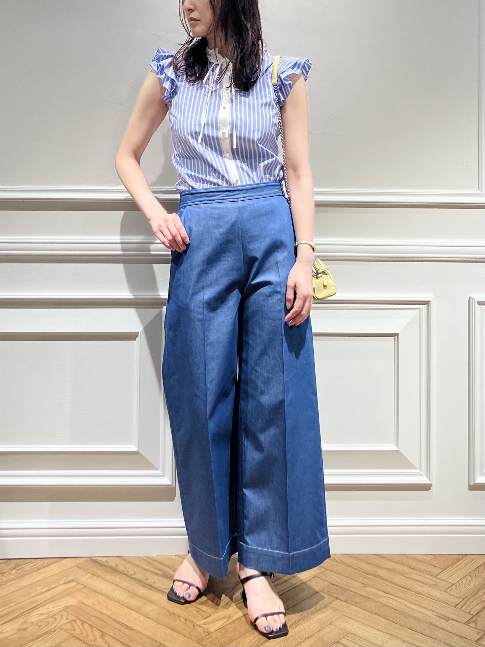 TSUKUIさんの「DRESSTERIOR｜クレリック ウィングスリーブ ブラウス」を使ったコーディネート