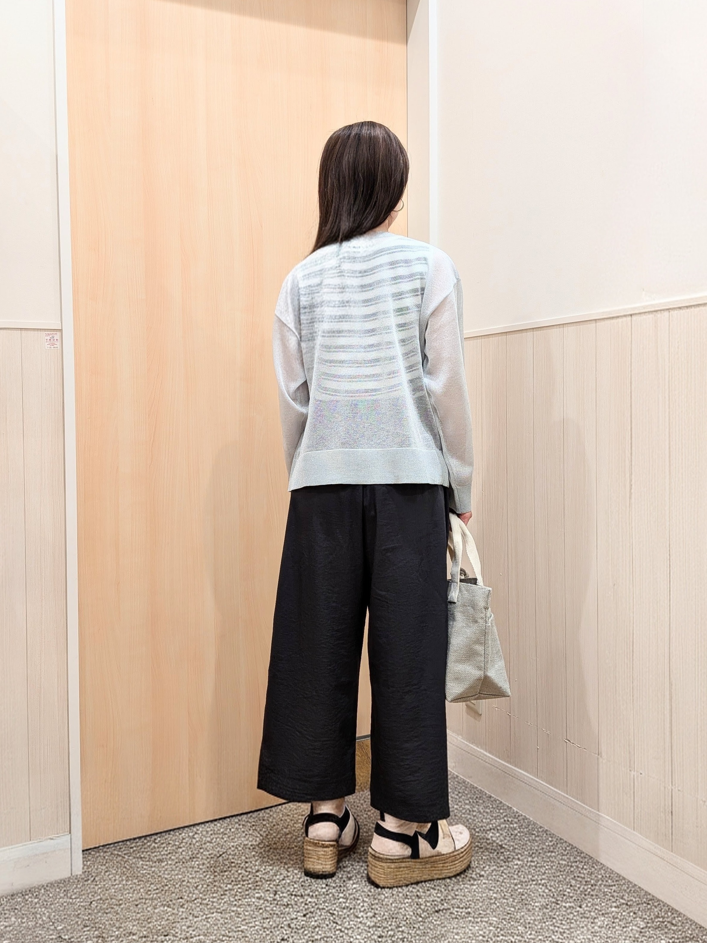 yururiさんの「SHOO･LA･RUE｜【さらり快適/洗濯機可/S-LL】シアーラメカーディガン」を使ったコーディネート