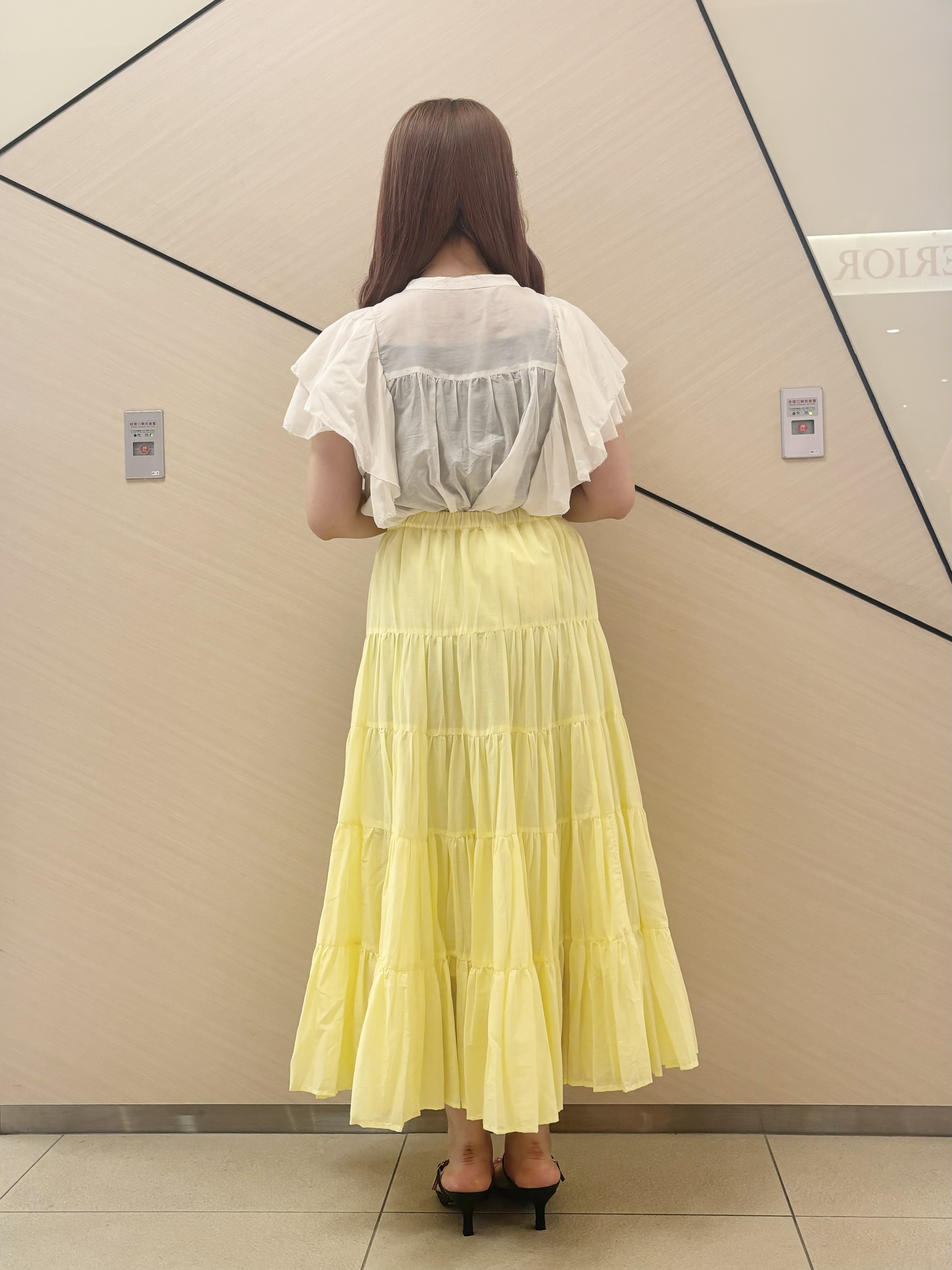 Rinaさんの「DRESSTERIOR｜【otonaMUSE5月号掲載】スキニーベルトサンダル」を使ったコーディネート