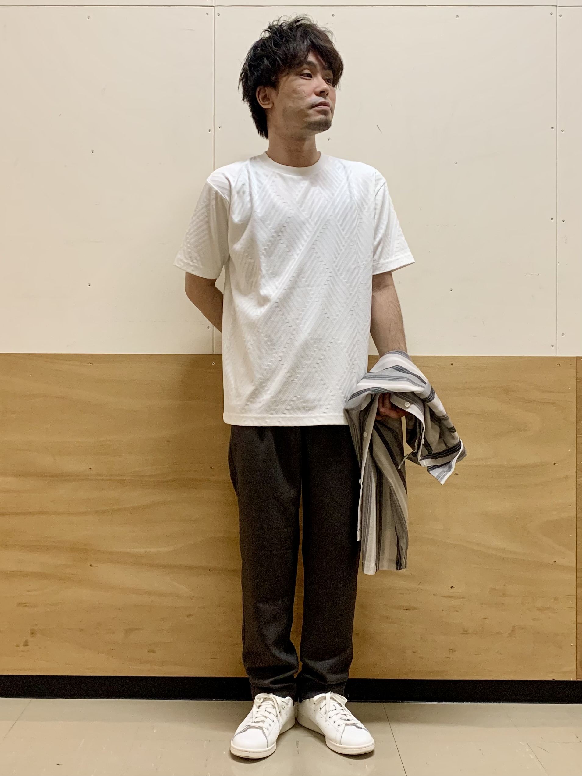 MATUさんの「THE SHOP TK｜メッシュ ストライプ半袖シャツ 洗濯機OK／通気性◎」を使ったコーディネート