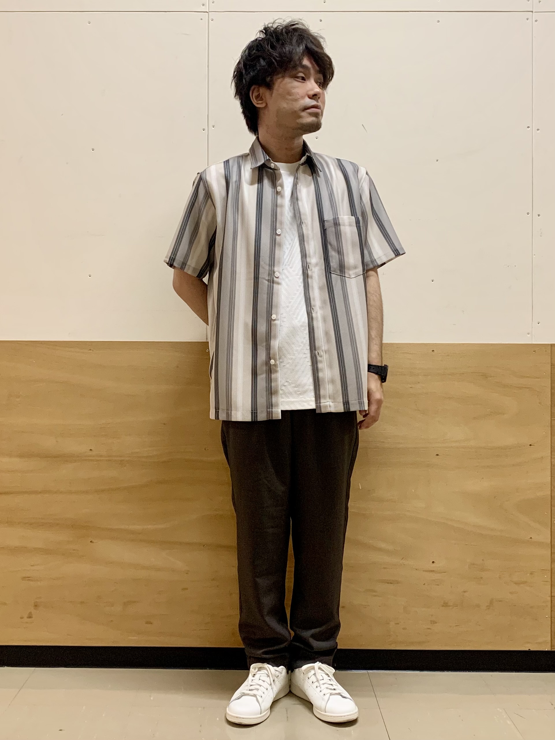 MATUさんの「THE SHOP TK｜メッシュ ストライプ半袖シャツ 洗濯機OK／通気性◎」を使ったコーディネート