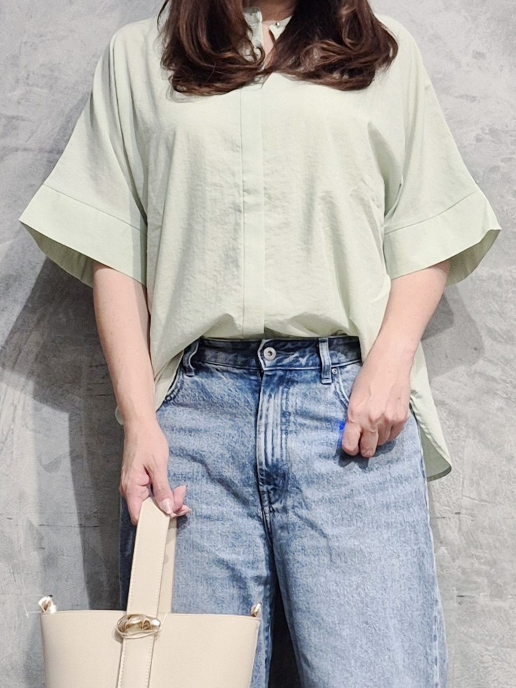 ひさえさんの「THE SHOP TK｜【高レビュー/体型カバー】さらっと快適 ドルマン5分袖ブラウス」を使ったコーディネート