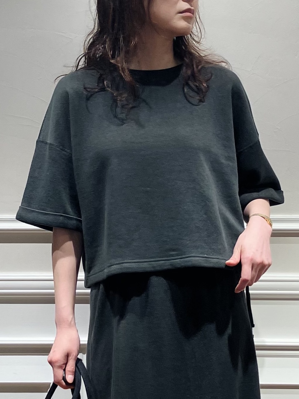 TSUKUIさんの「DRESSTERIOR｜【ウォッシャブル/セットアップ可】リネン混裏毛ドロストプルオーバー」を使ったコーディネート