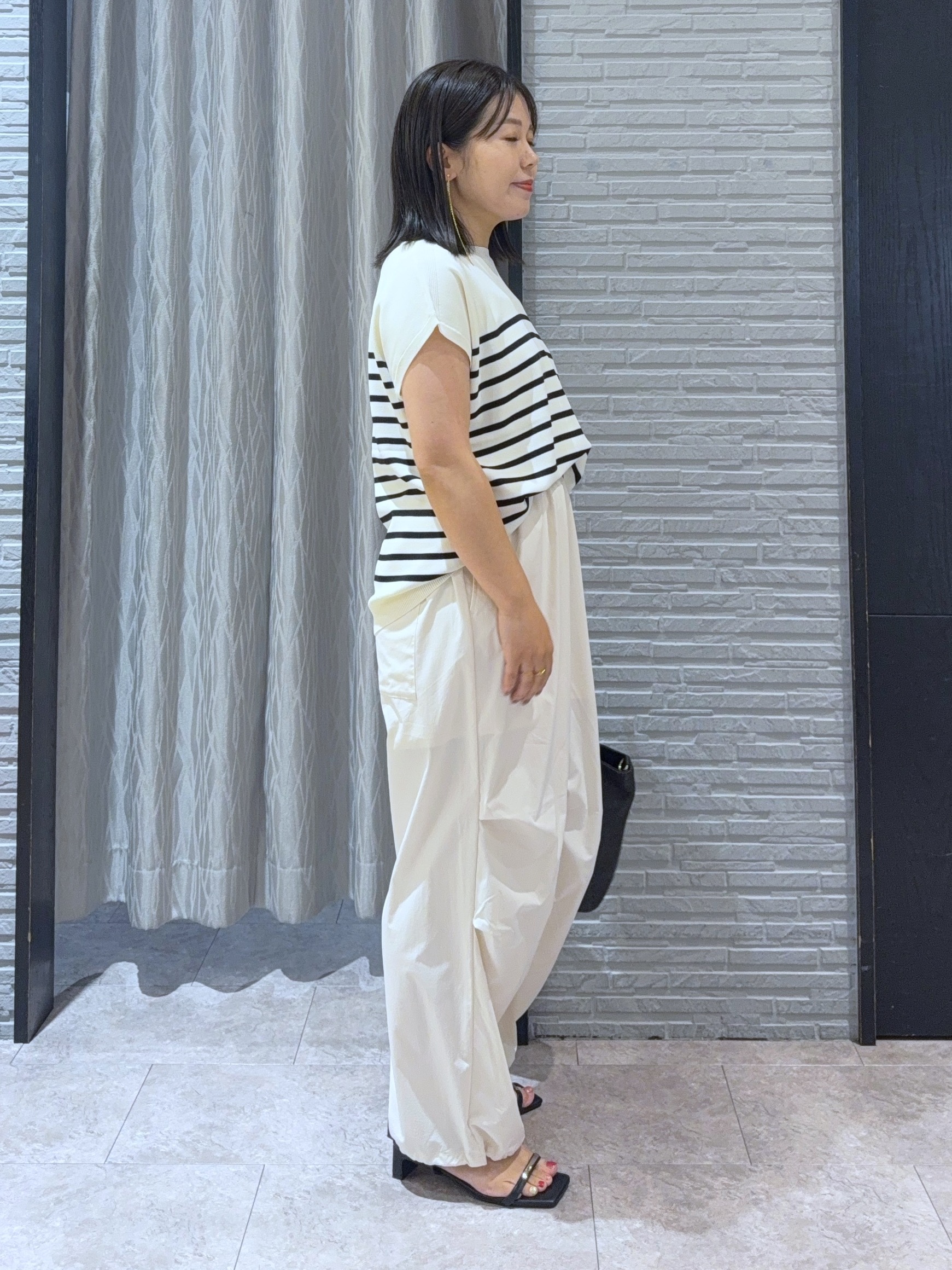 chさんの「THE SHOP TK｜【S-XL/ひんやりタッチ】多機能フレンチスリーブニット 洗濯機OK/UVケア/毛玉になりにくい」を使ったコーディネート