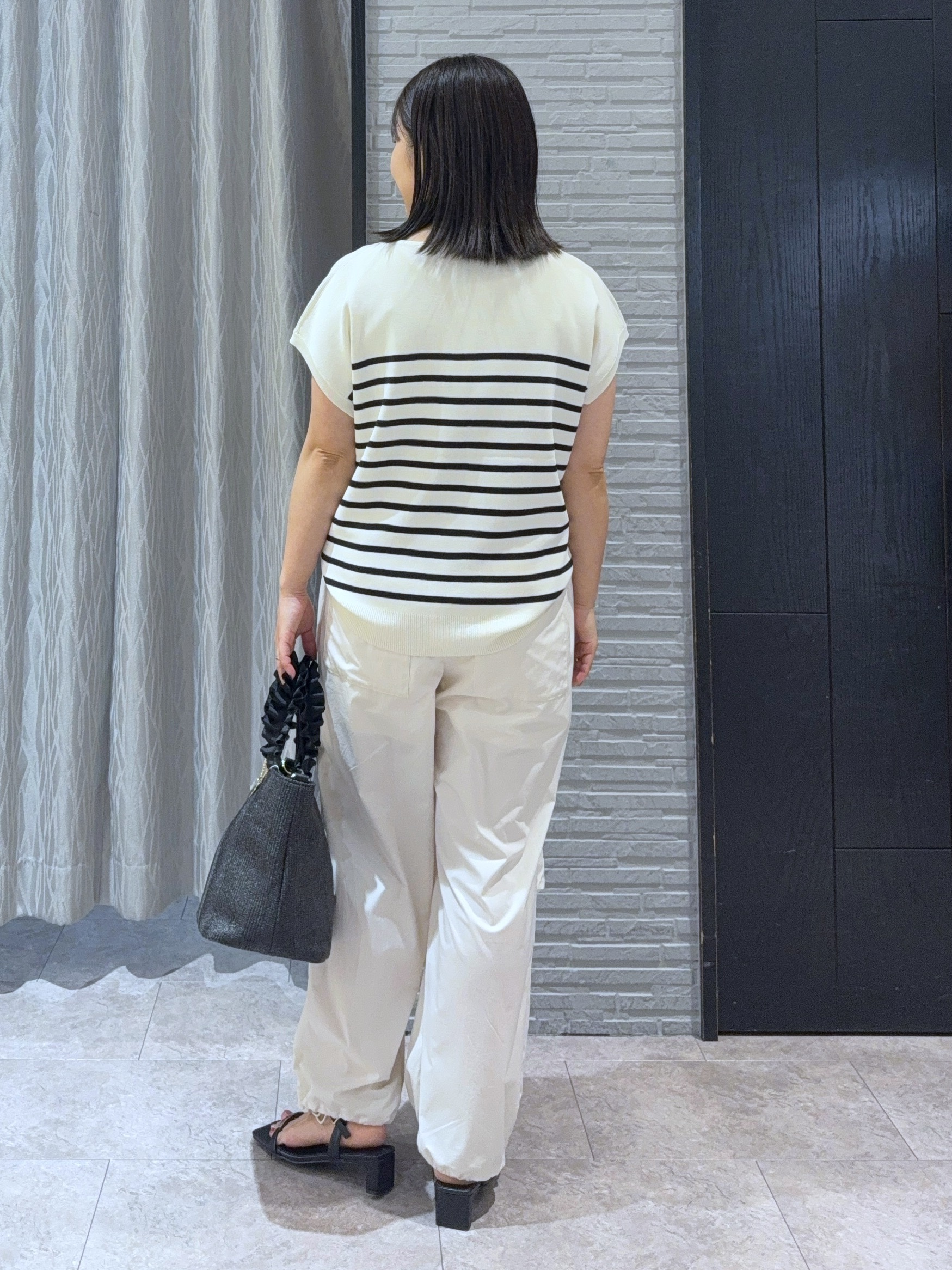chさんの「THE SHOP TK｜【S-XL/ひんやりタッチ】多機能フレンチスリーブニット 洗濯機OK/UVケア/毛玉になりにくい」を使ったコーディネート